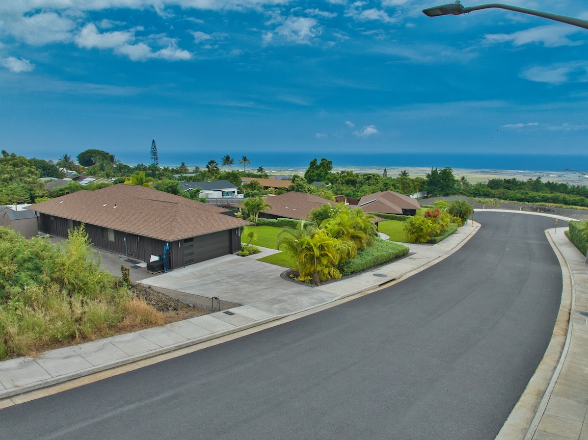 73-958 KUKUINUI PLACE