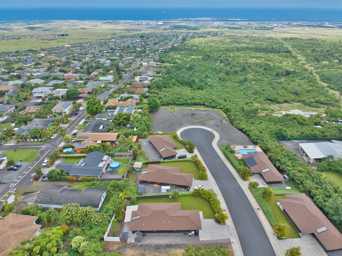 73-958 KUKUINUI PLACE