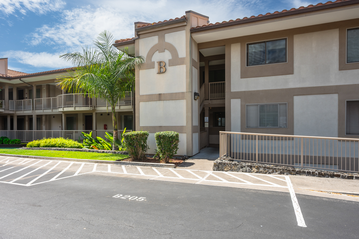 75-346 HUALALAI RD B205