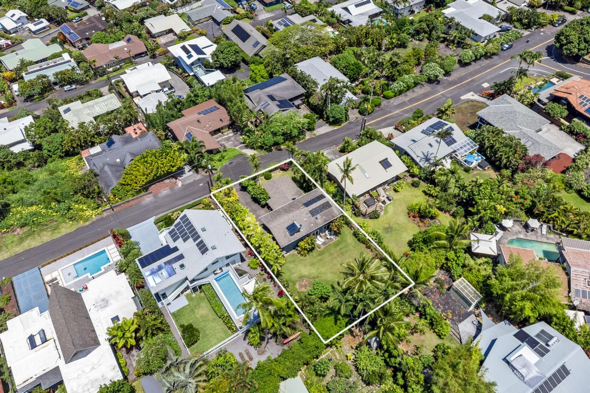 77-6455 LEILANI ST