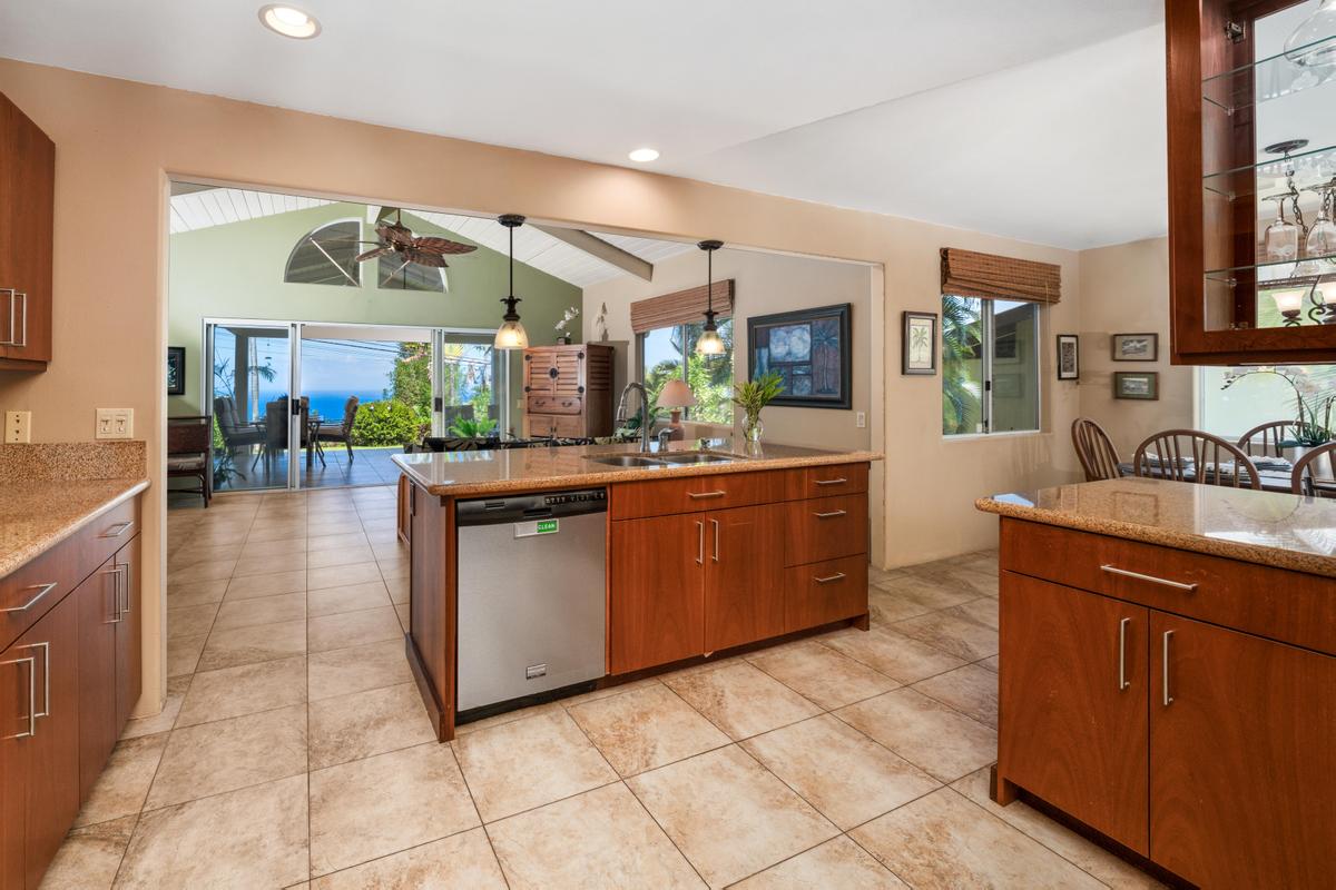 77-6455 LEILANI ST