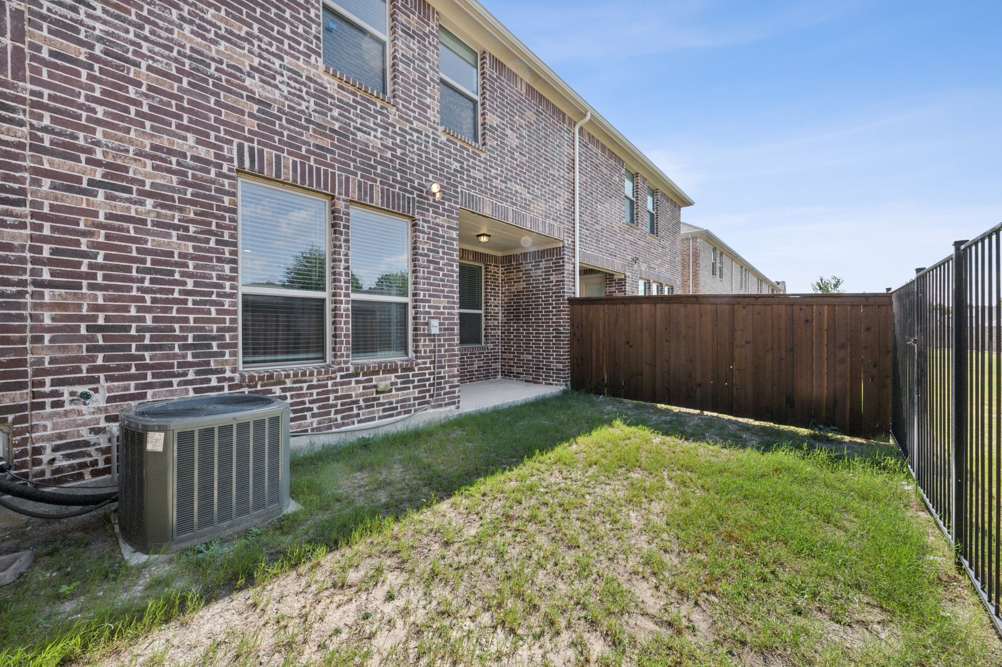 1014 Mj Brown Street