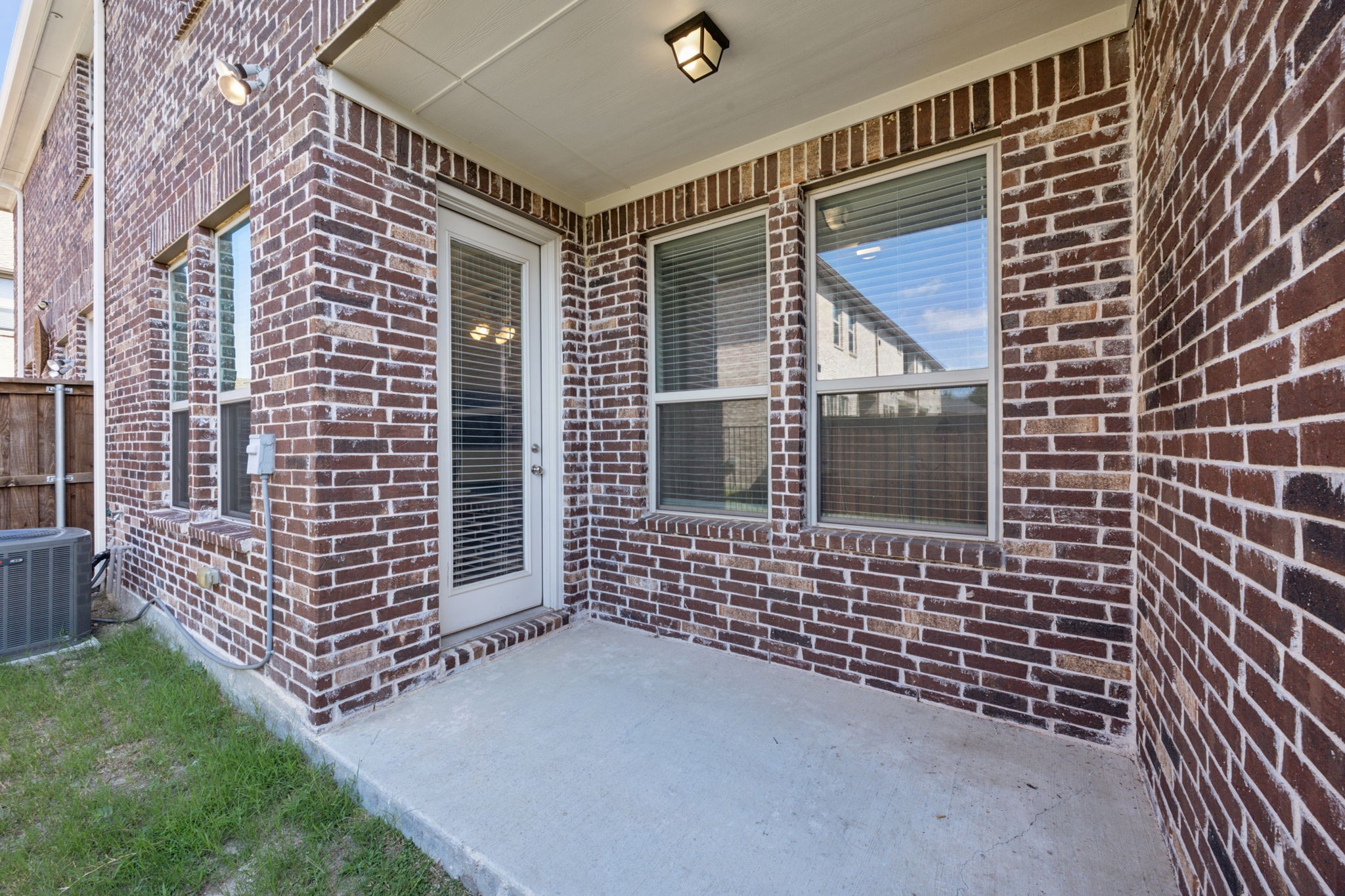 1014 Mj Brown Street