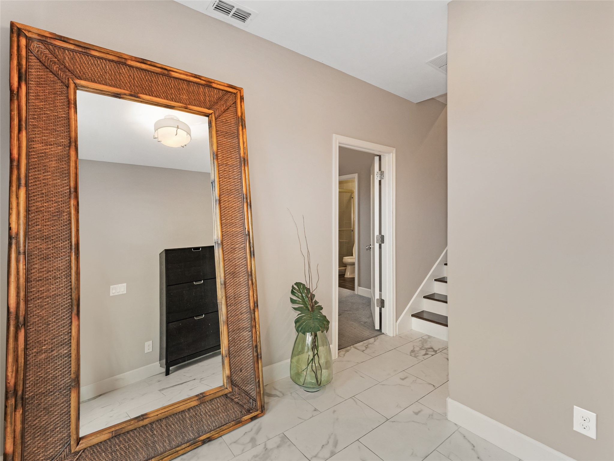 1801 Annex Avenue 501