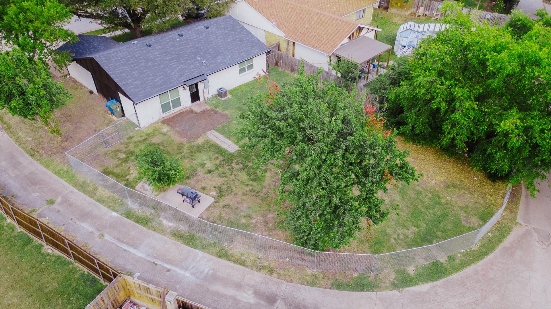 5512 Gates Drive