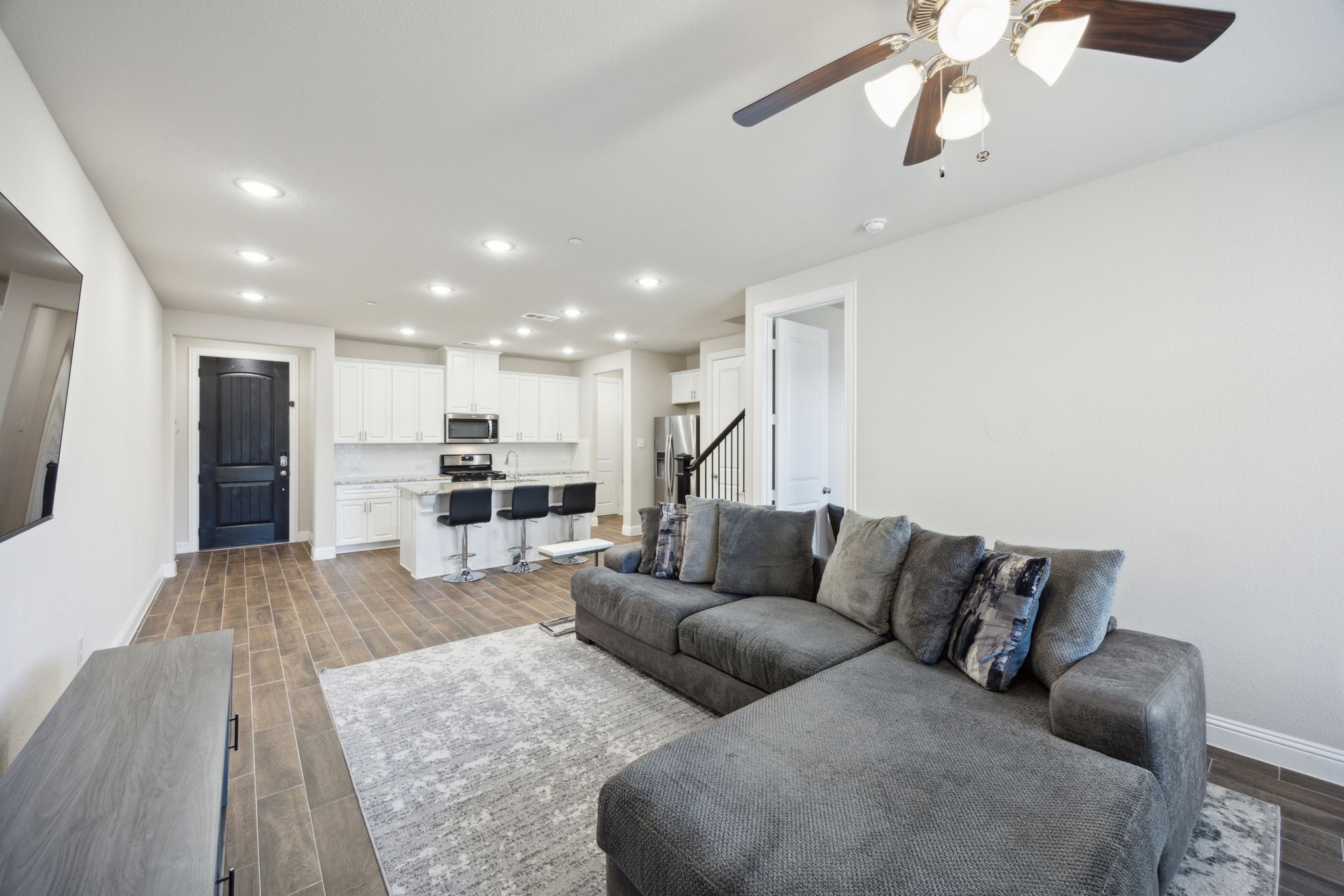 1014 Mj Brown Street