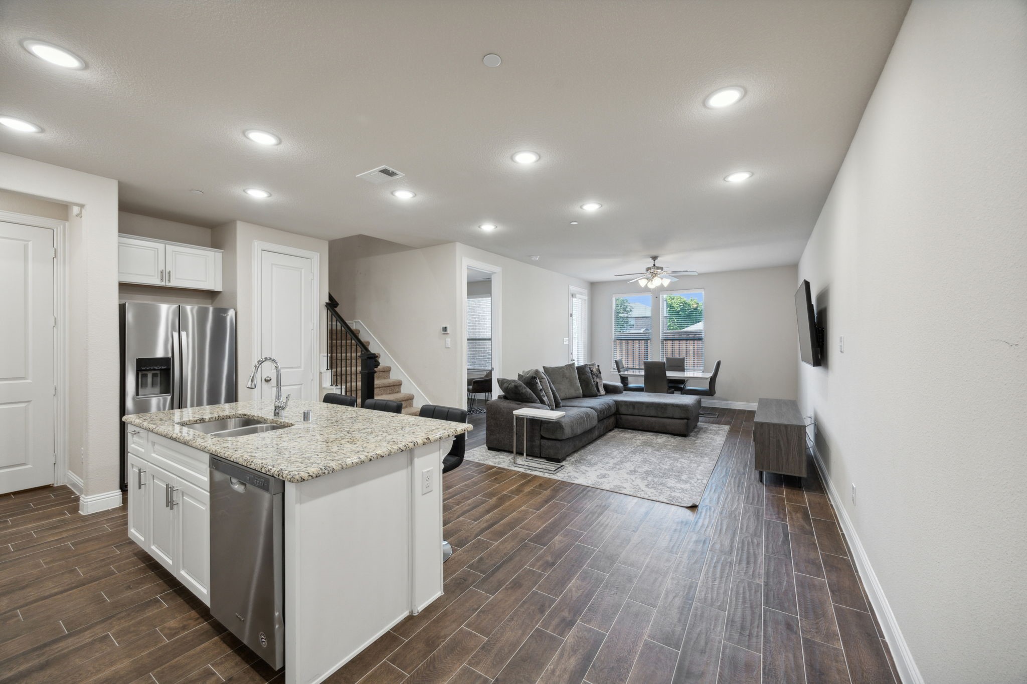 1014 Mj Brown Street