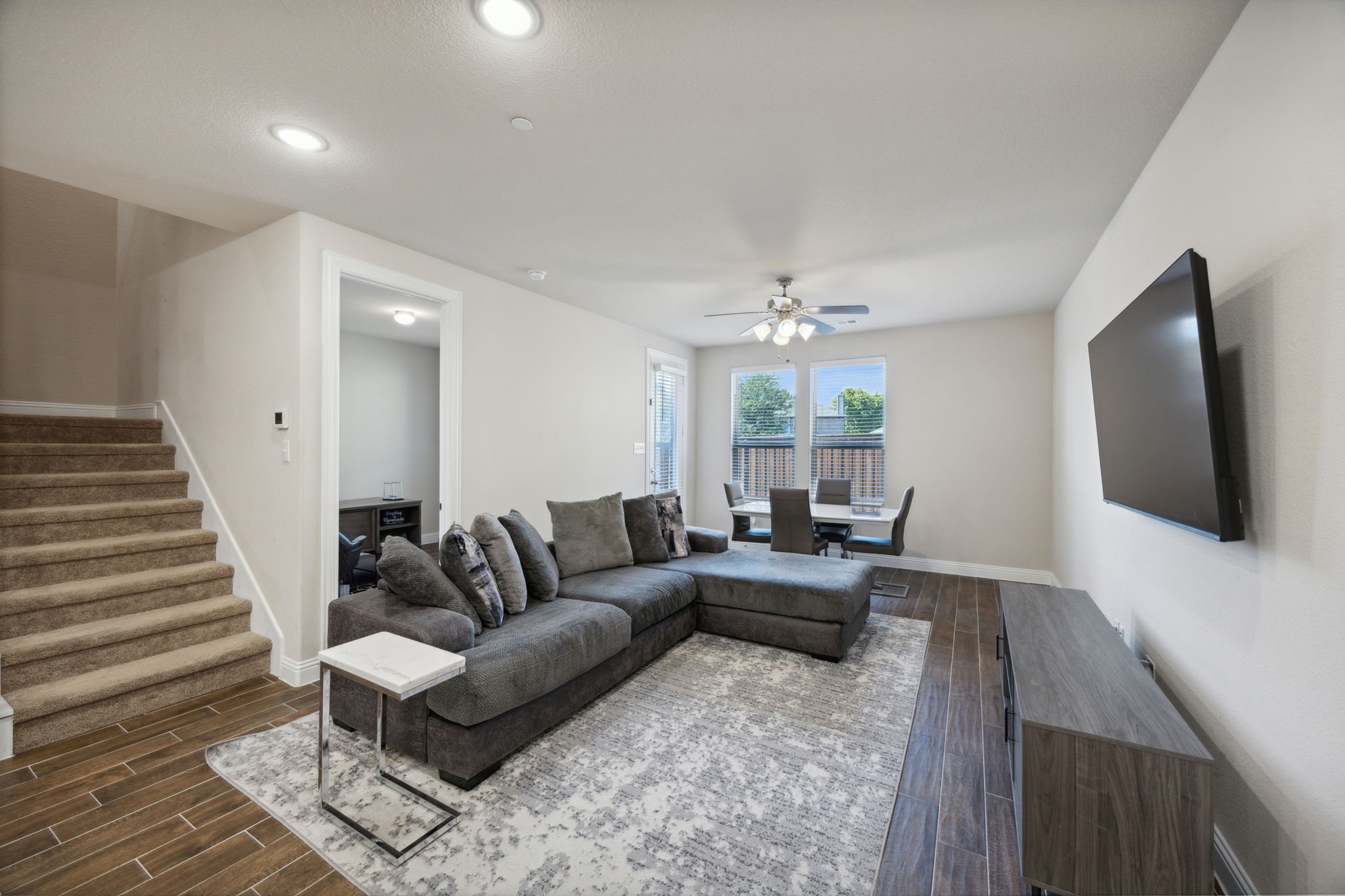 1014 Mj Brown Street