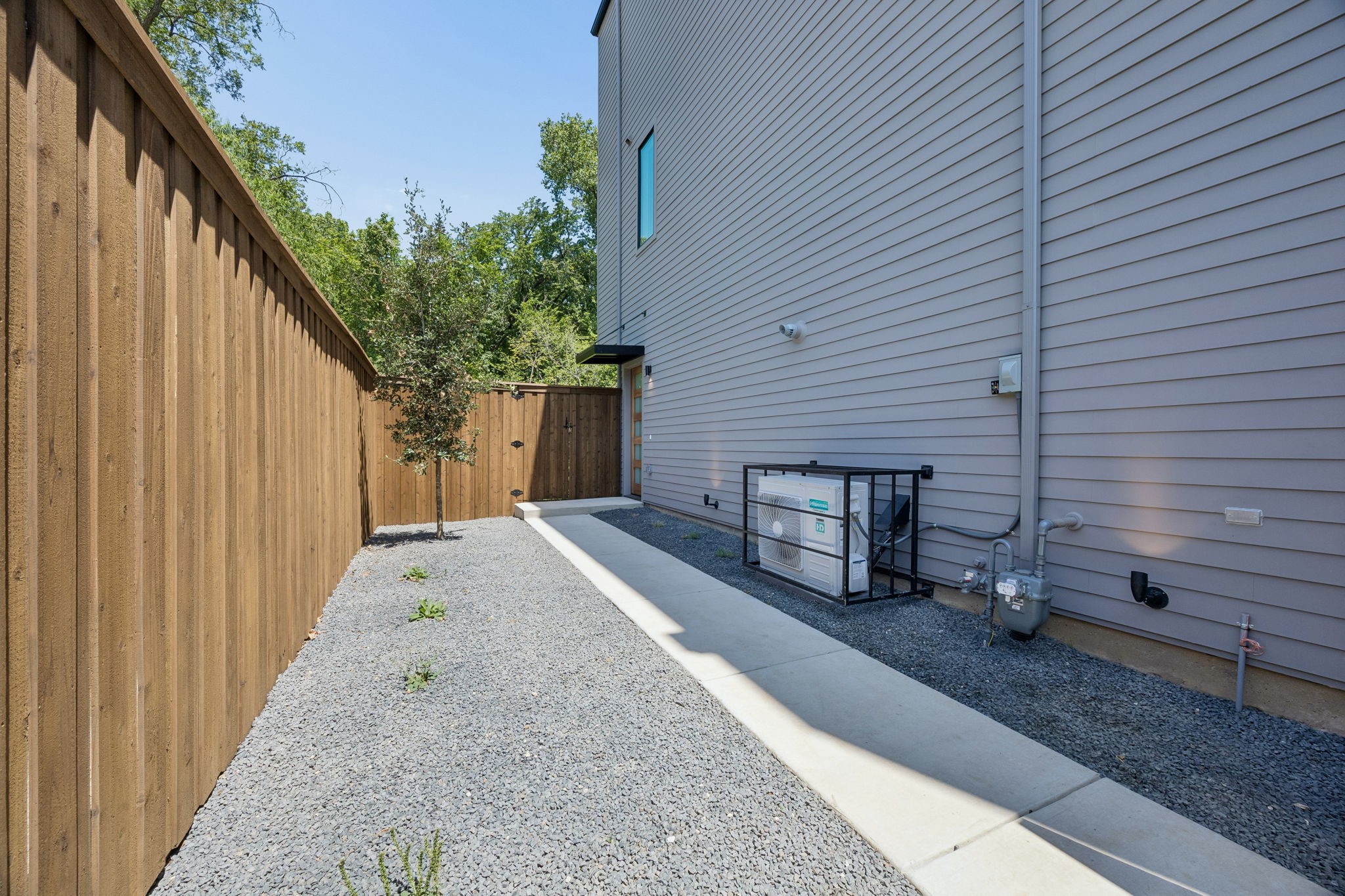 2307 Kings Road