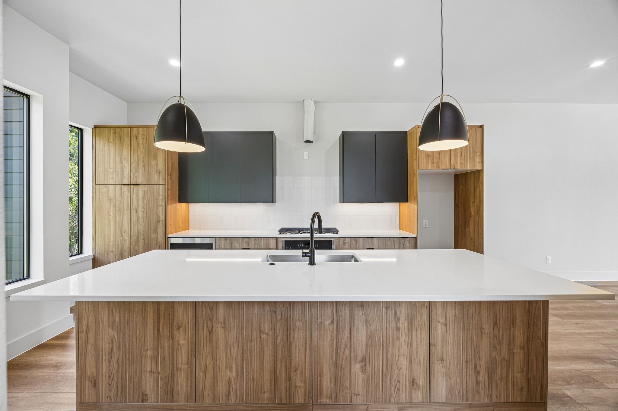 2307 Kings Road