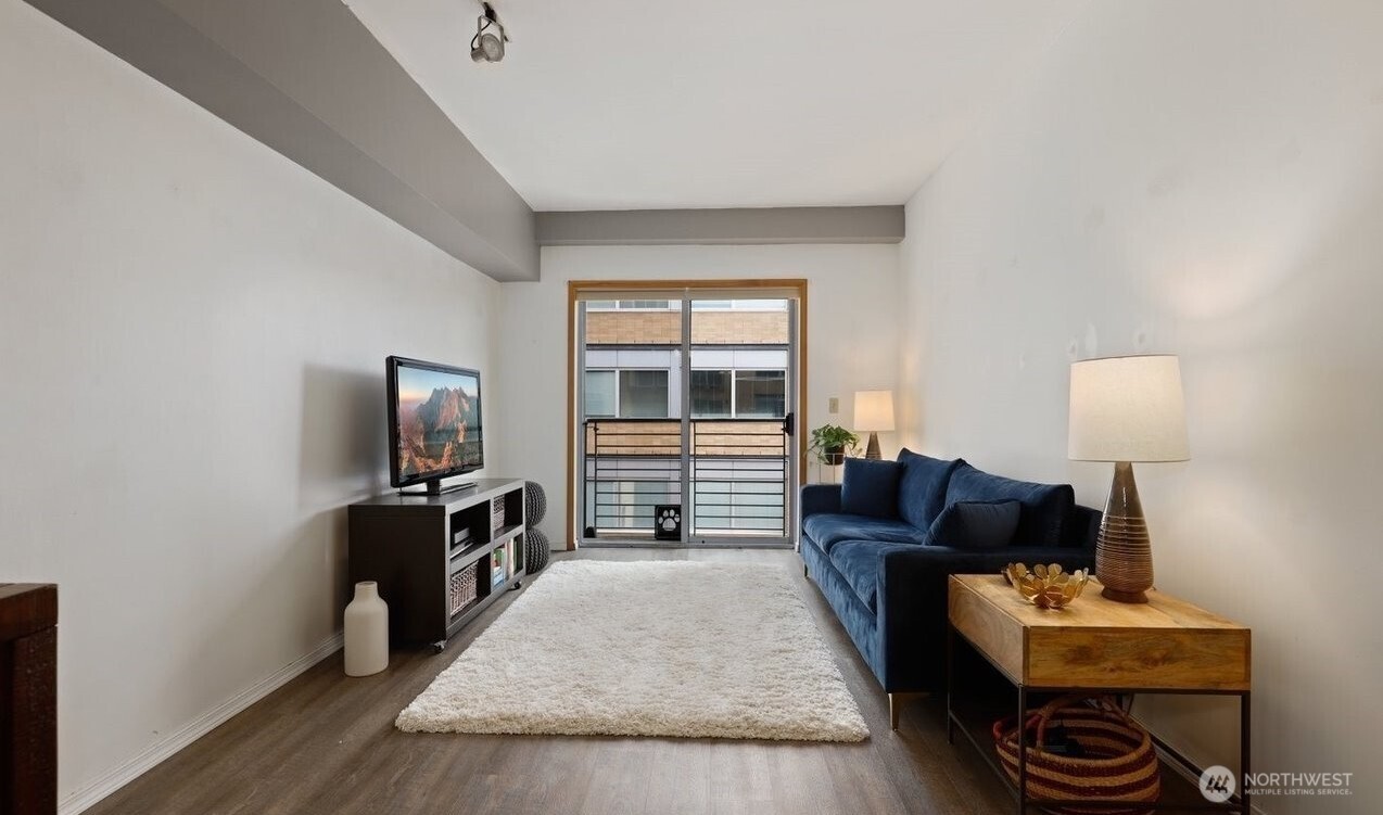 701 Columbia Street Unit: 602