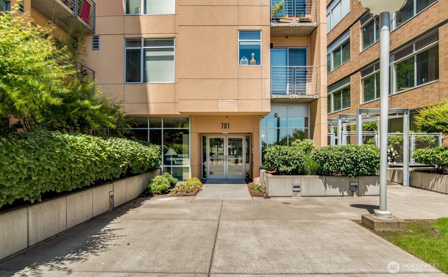 701 Columbia Street Unit: 602