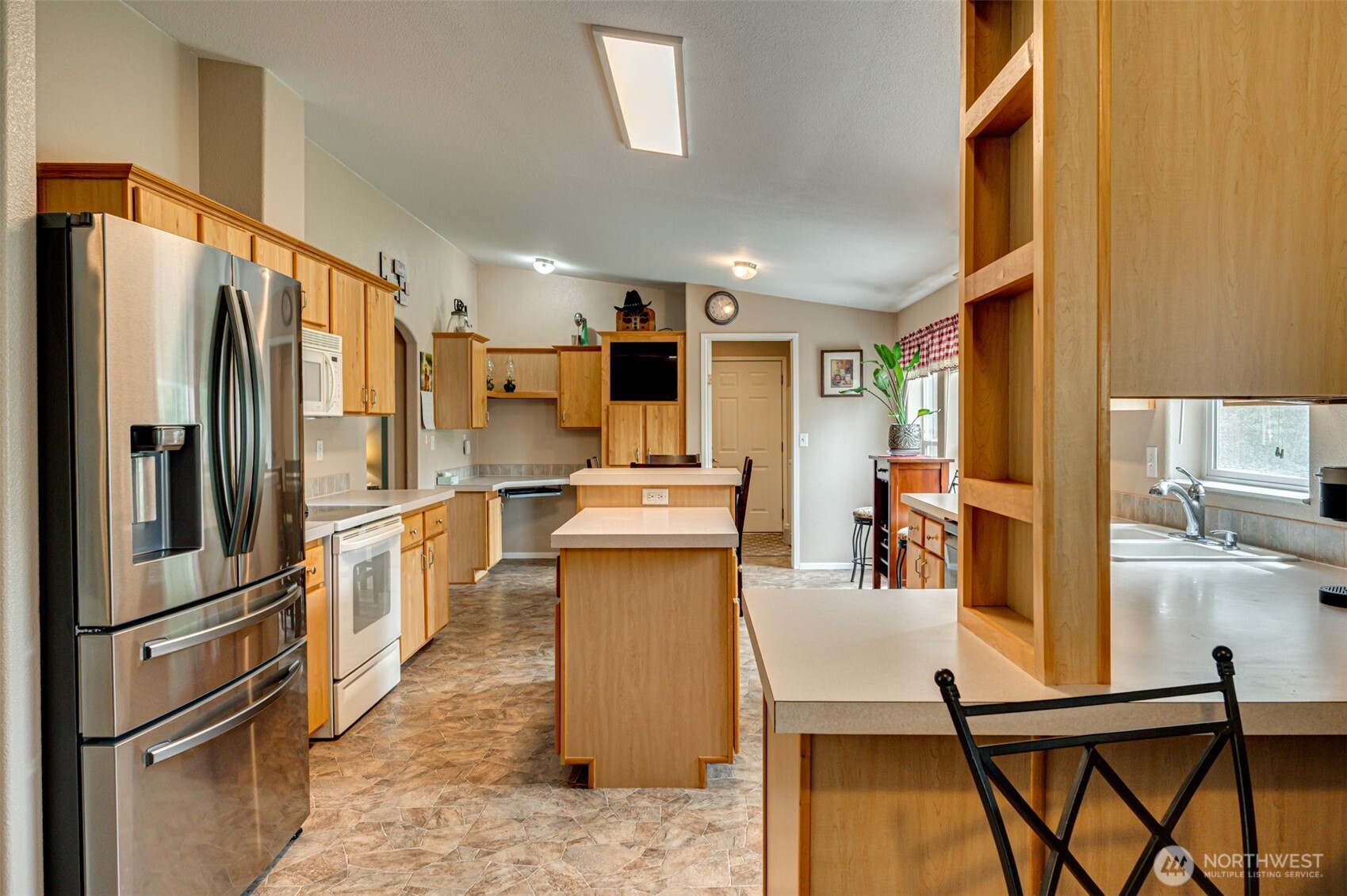 121 6 Sheila Drive