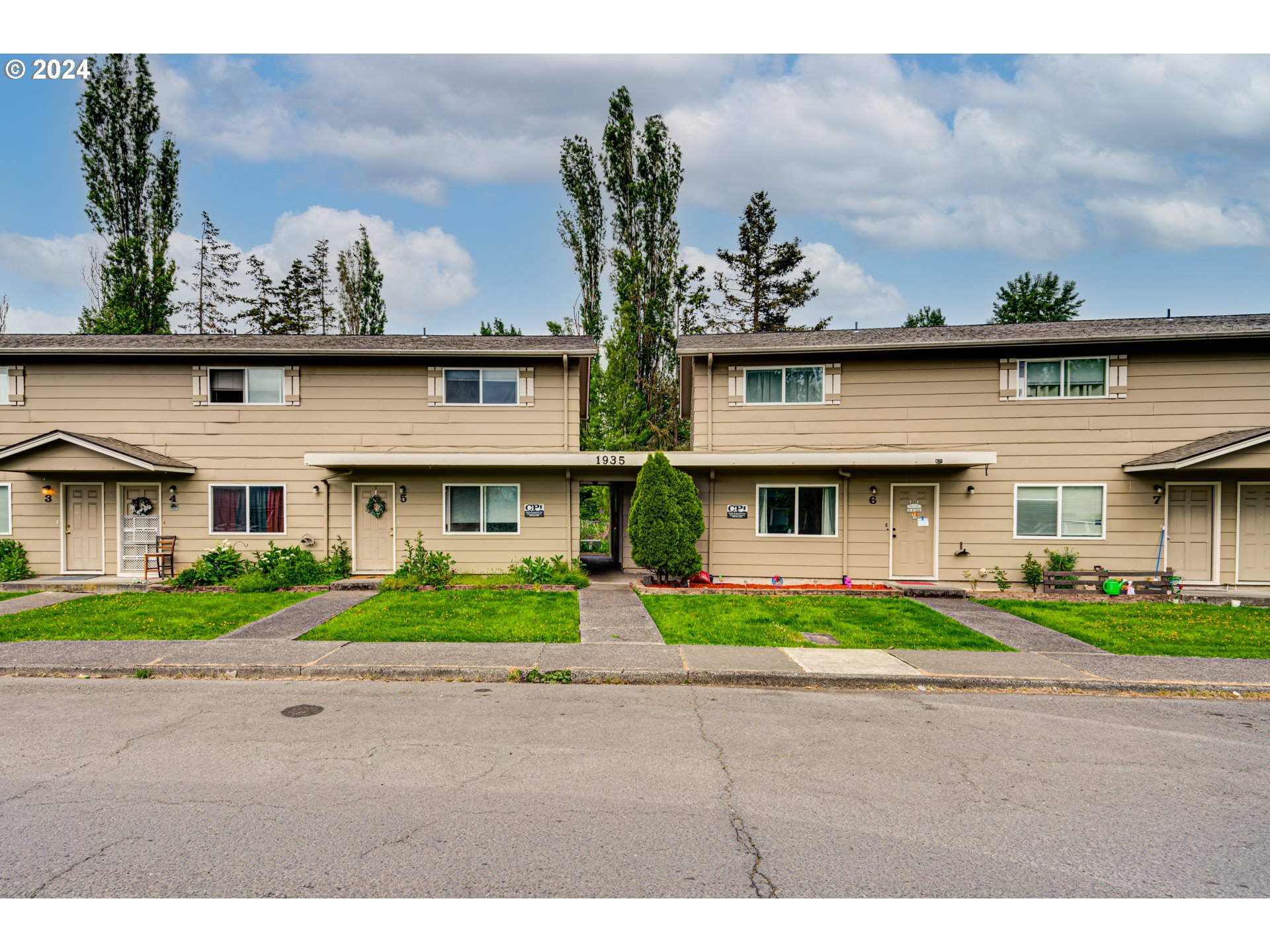 1935 DOROTHY AVE