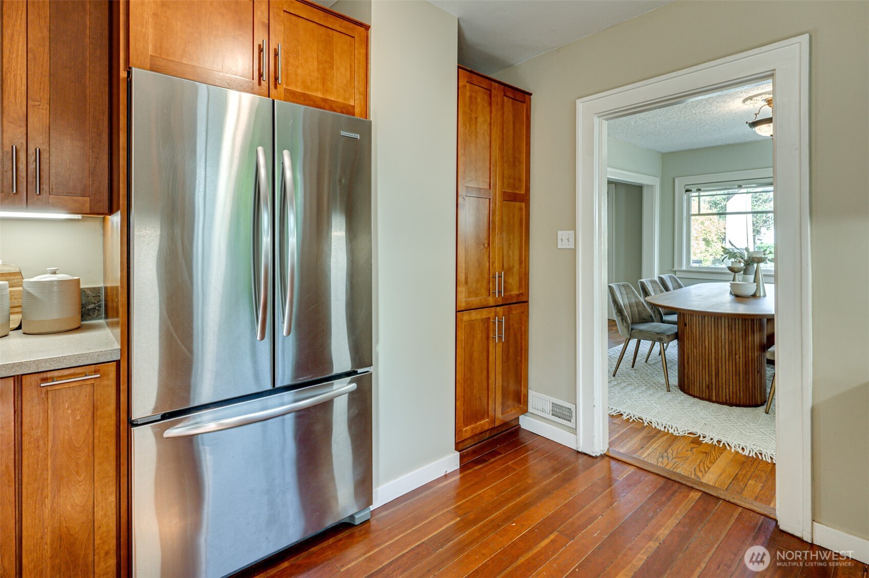 307 E 22nd Street