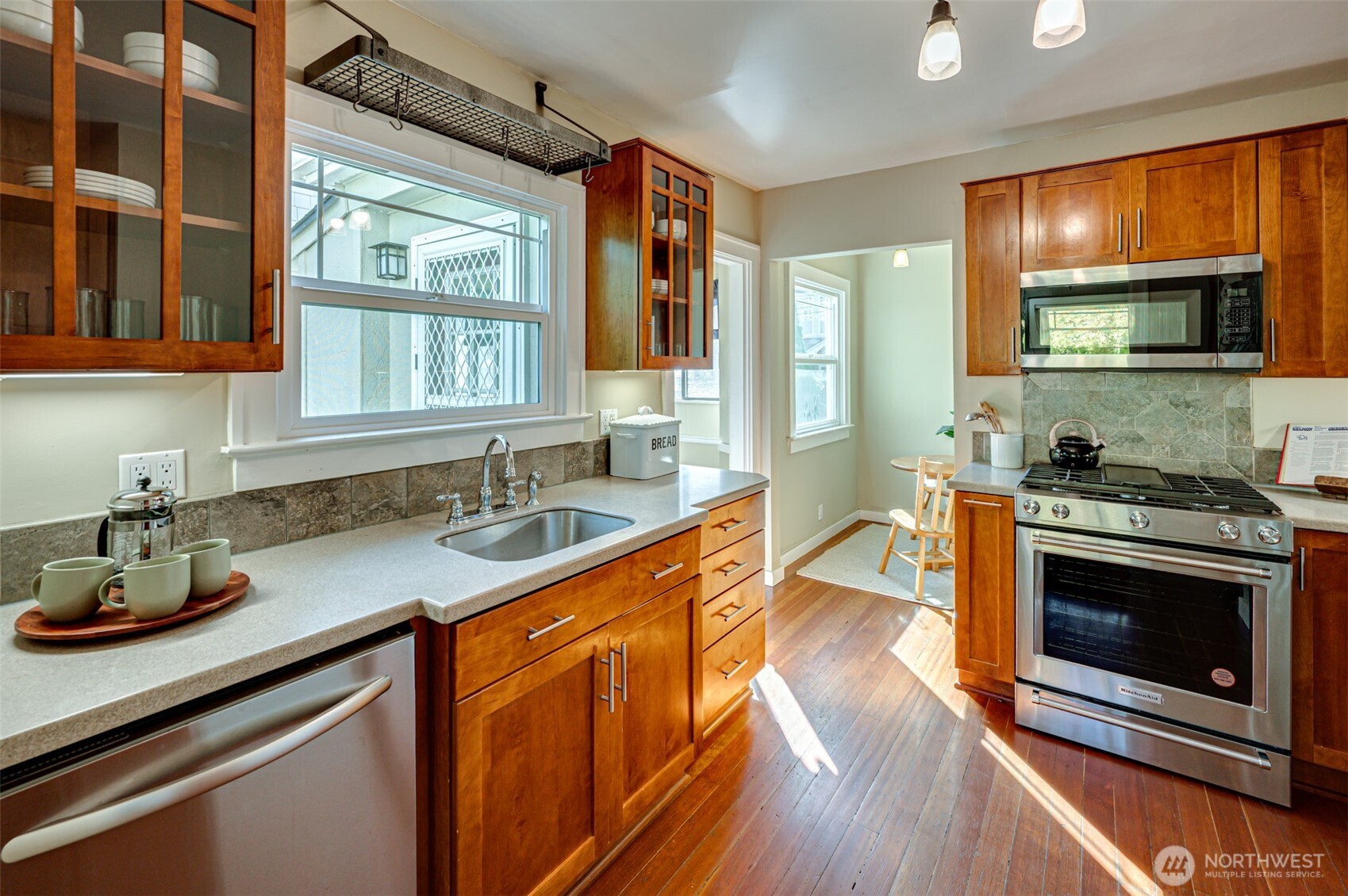 307 E 22nd Street