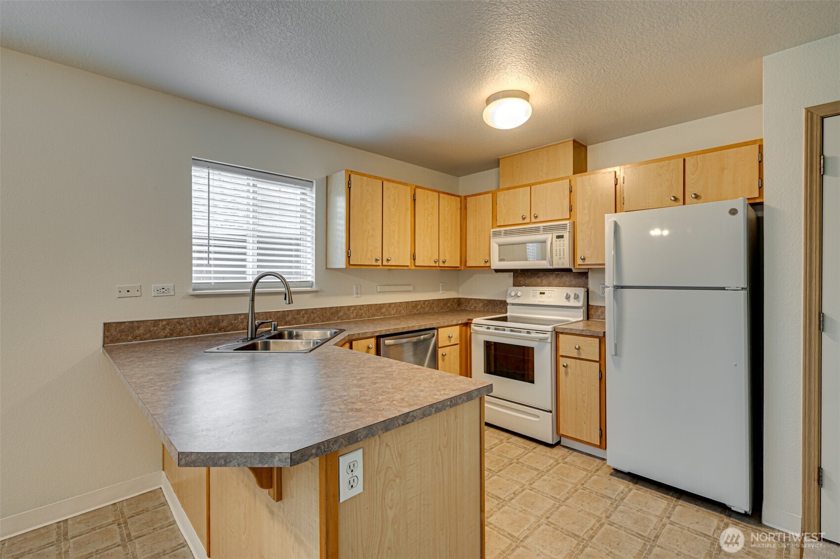 14605 NE 20th Avenue Unit: B101
