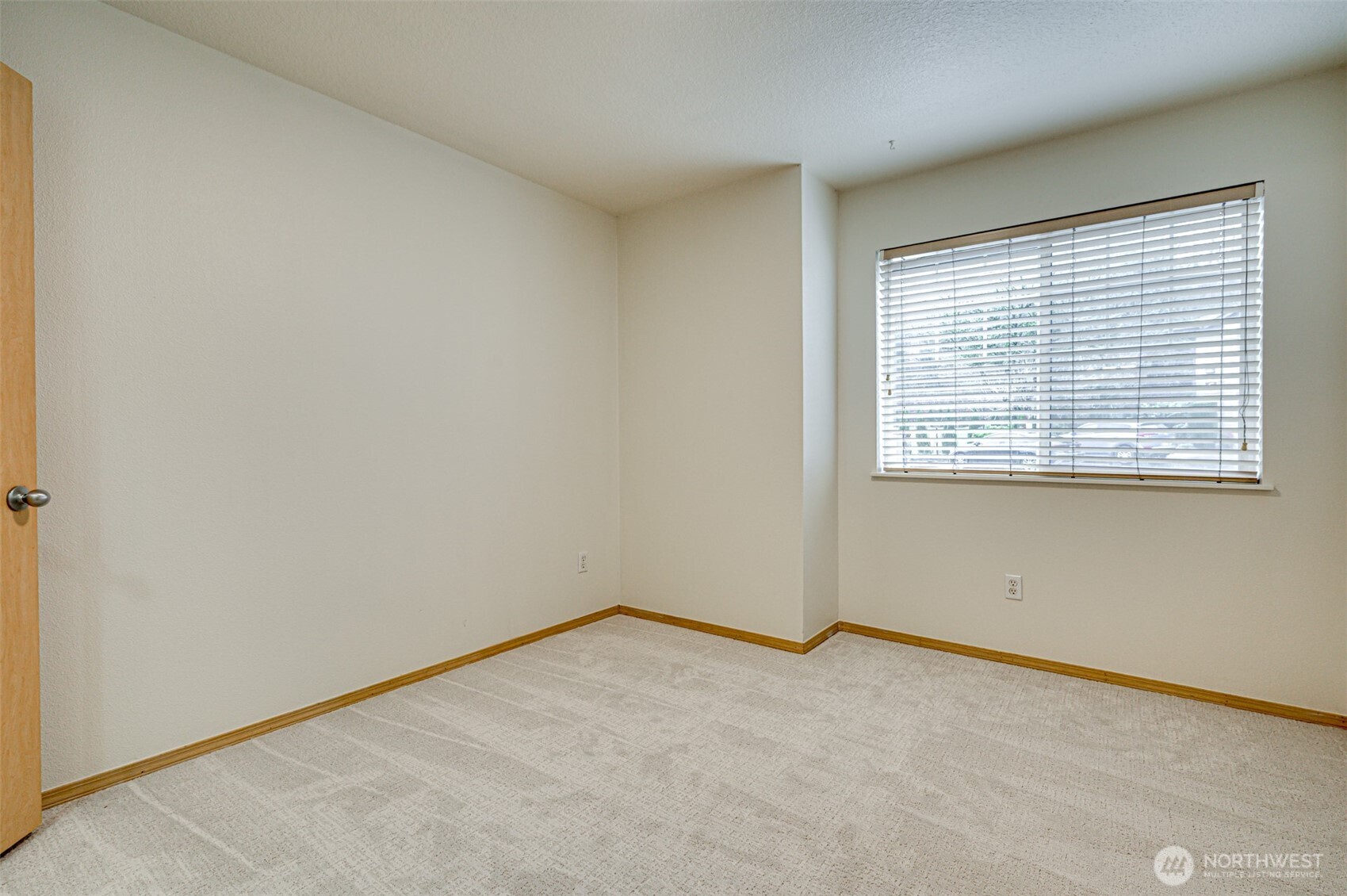14605 NE 20th Avenue Unit: B101