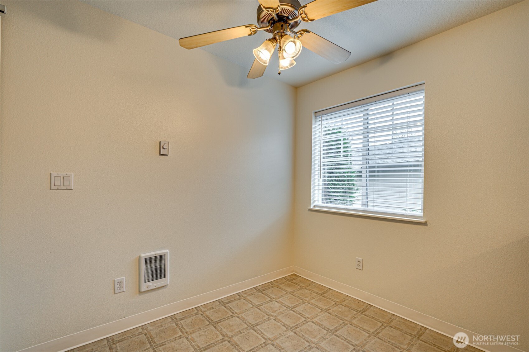 14605 NE 20th Avenue Unit: B101