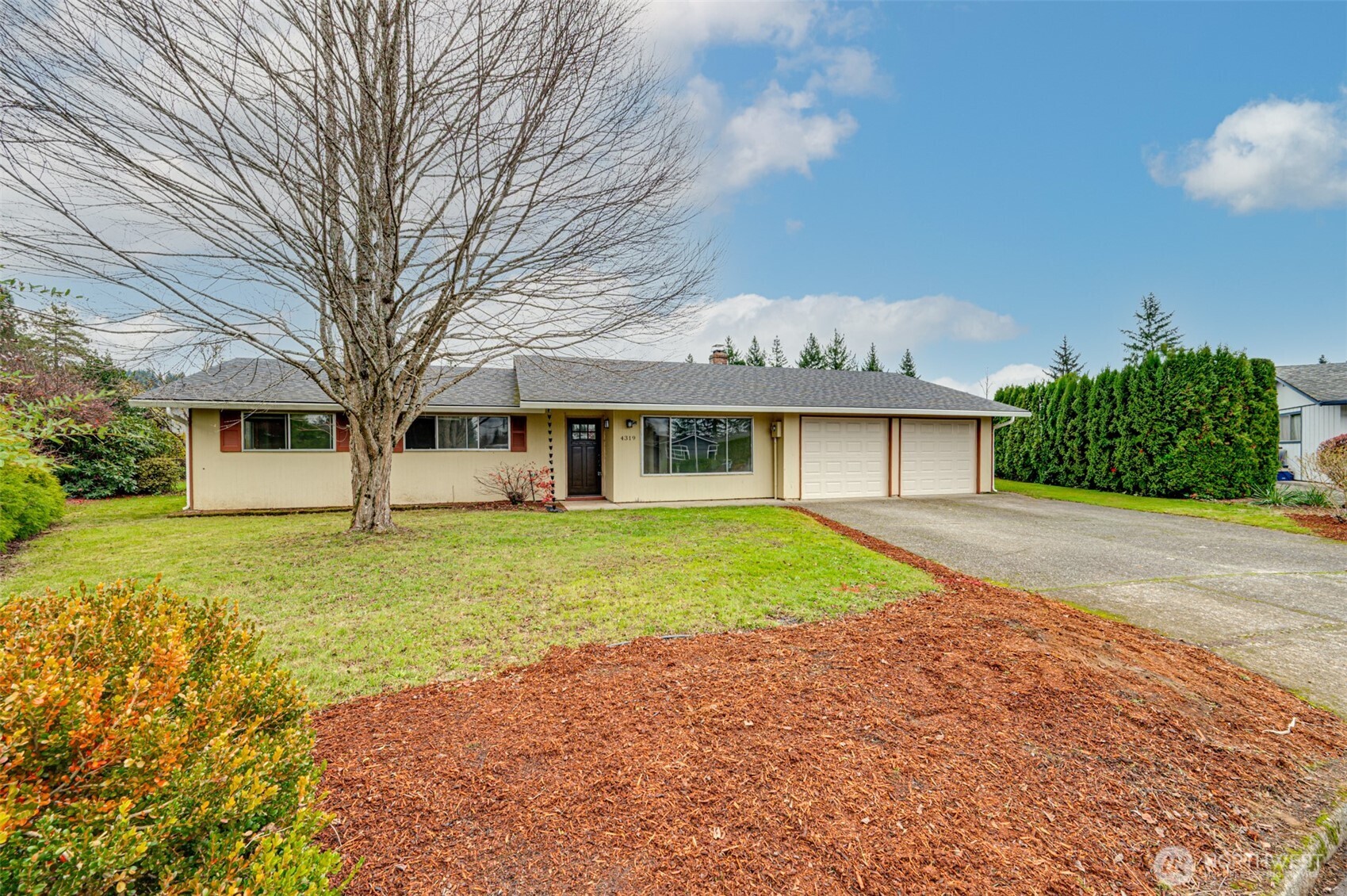 4319 F Circle