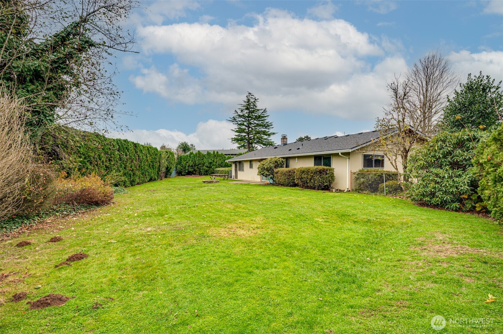 4319 F Circle