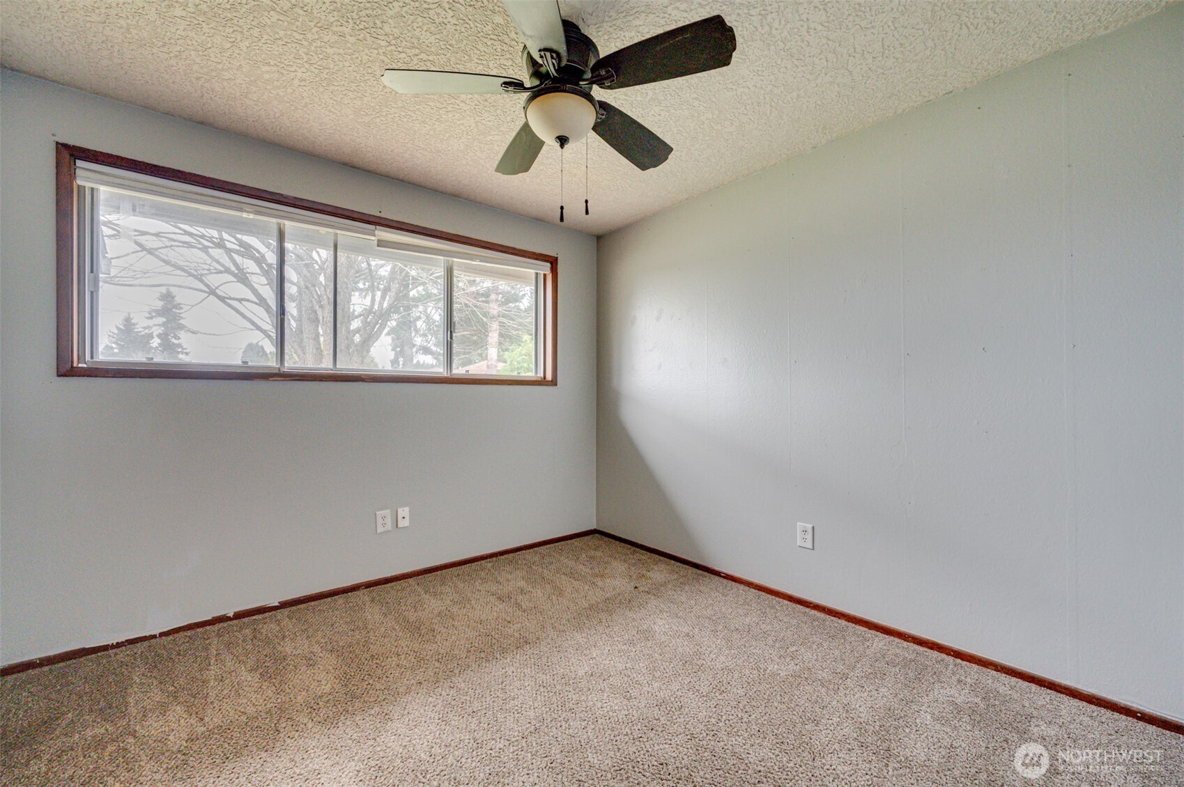 4319 F Circle