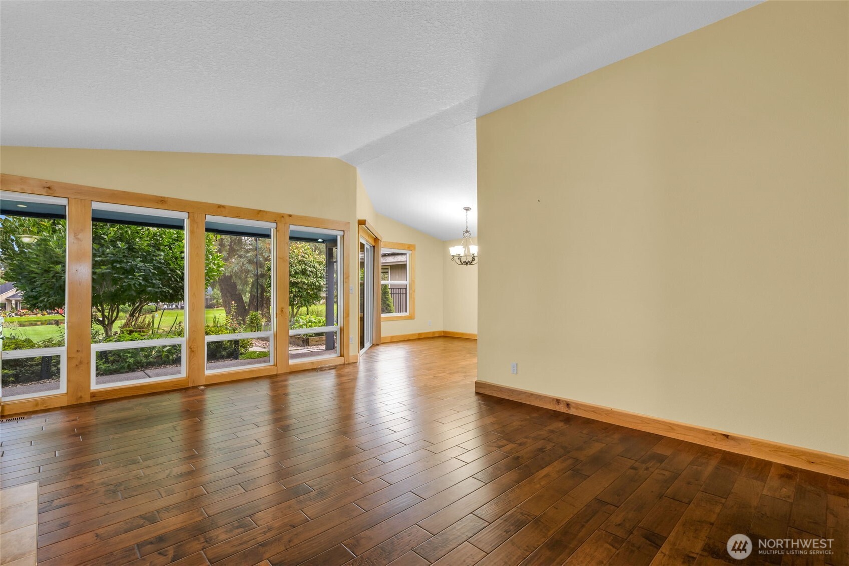 15403 SE 33rd Street