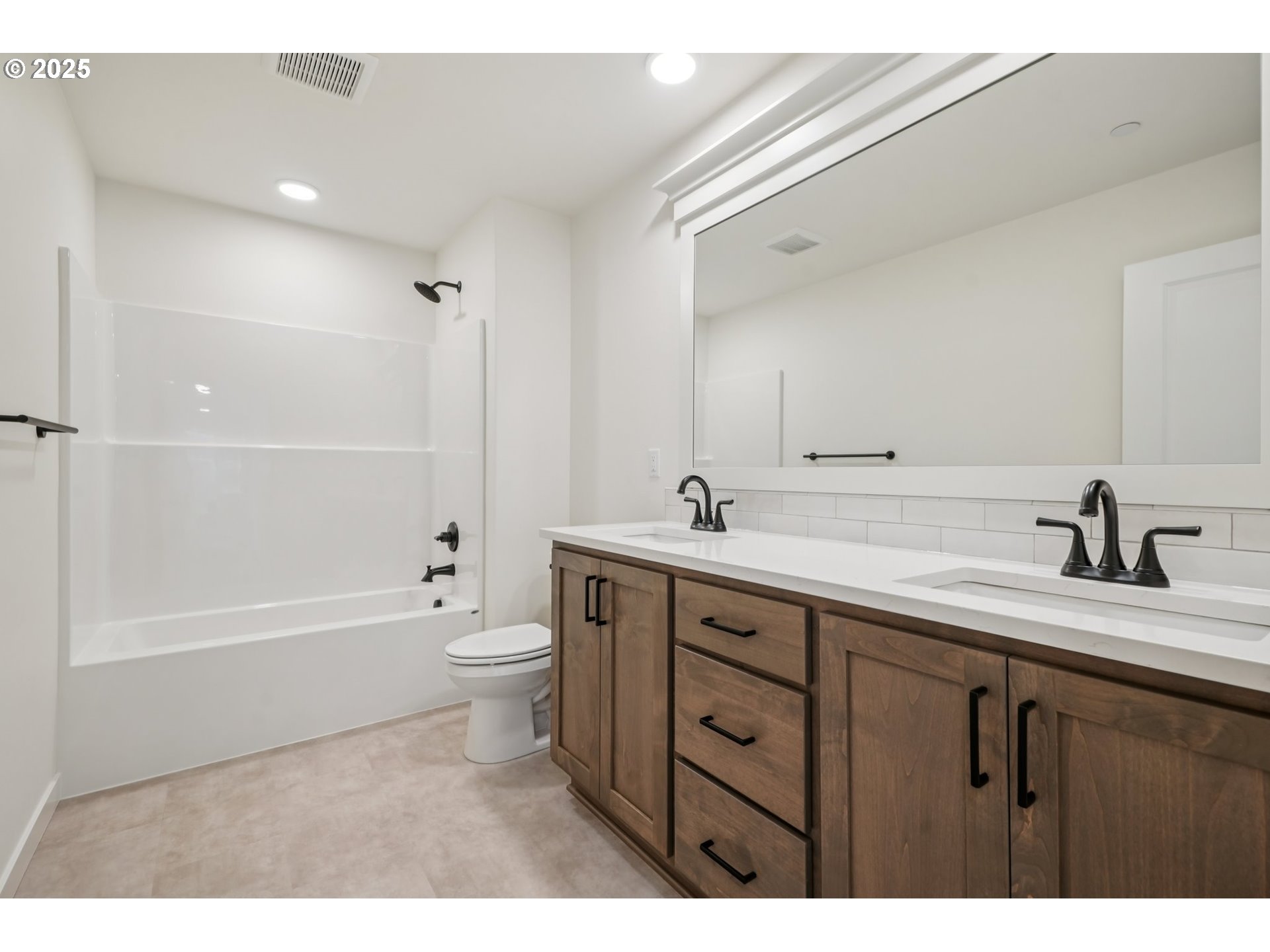 410 W 20TH WAY