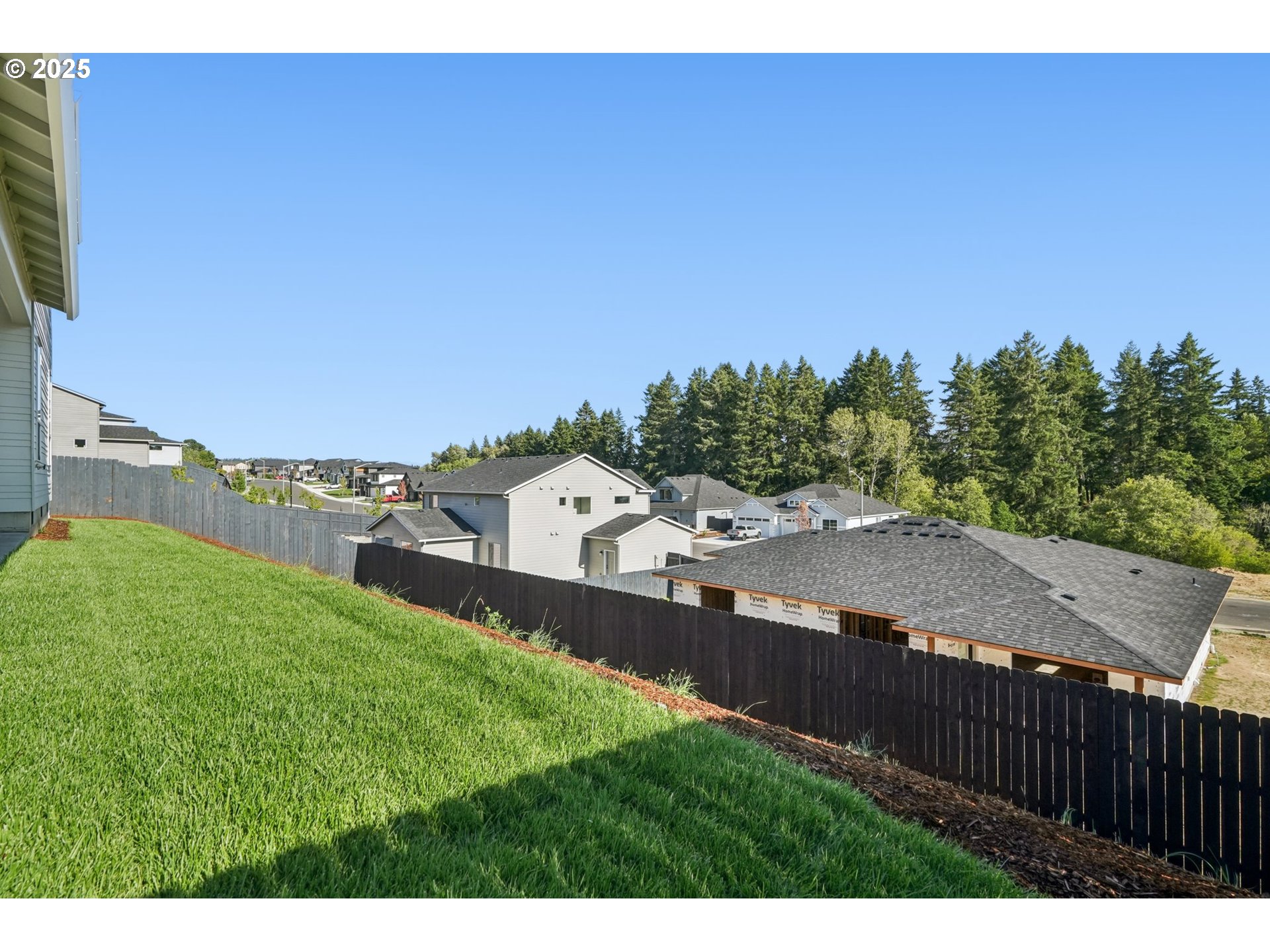 410 W 20TH WAY