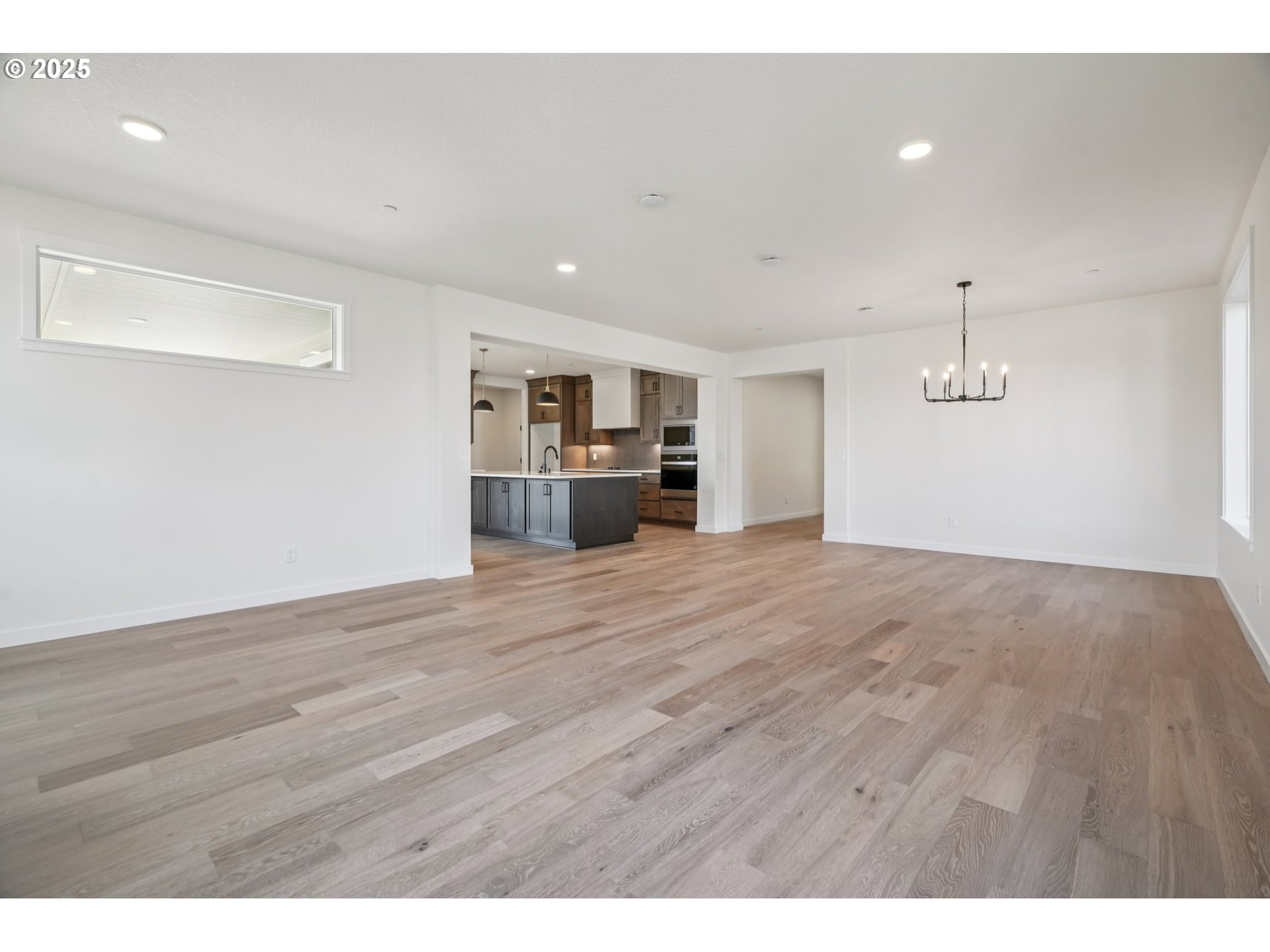 410 W 20TH WAY