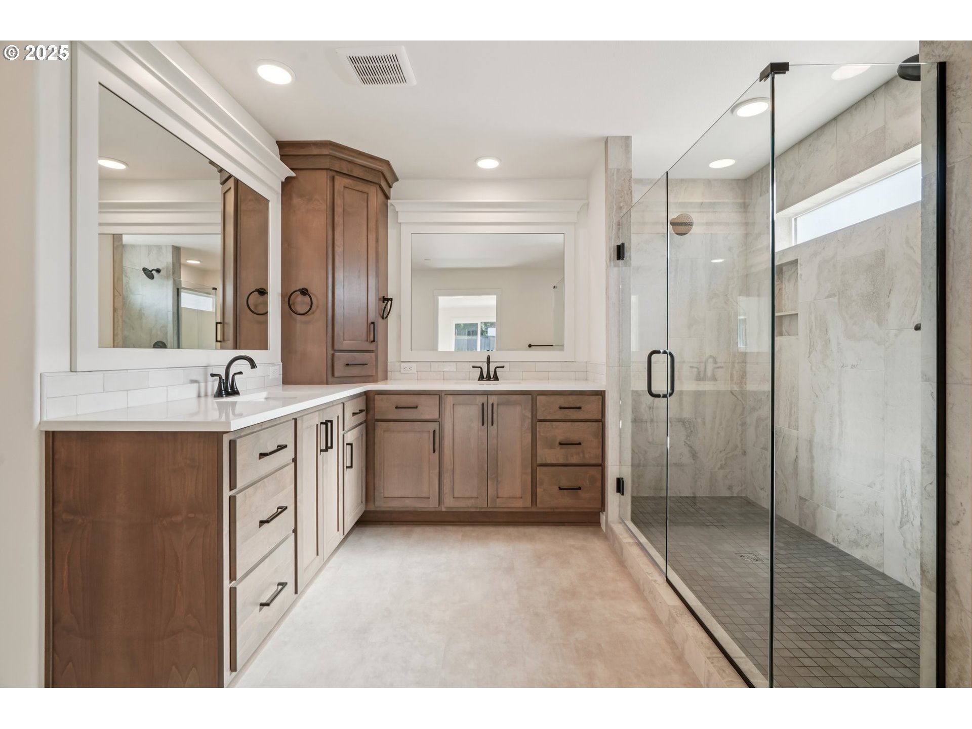 410 W 20TH WAY