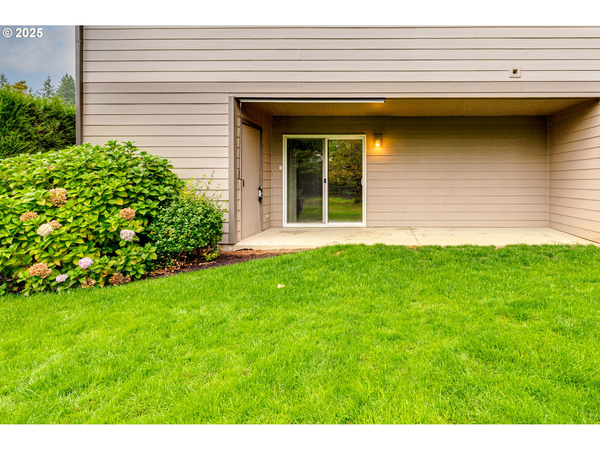 14605 NE 20TH AVE B101