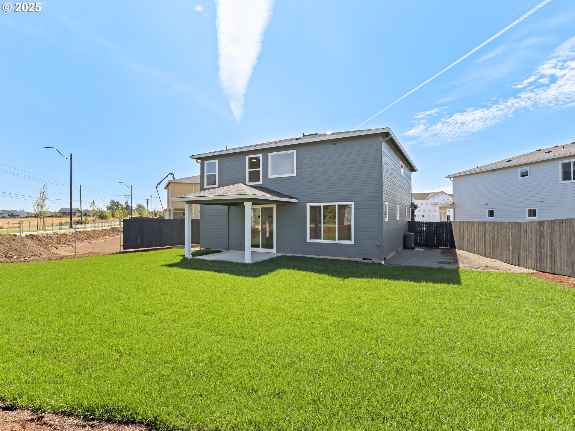 1208 N 44TH PL