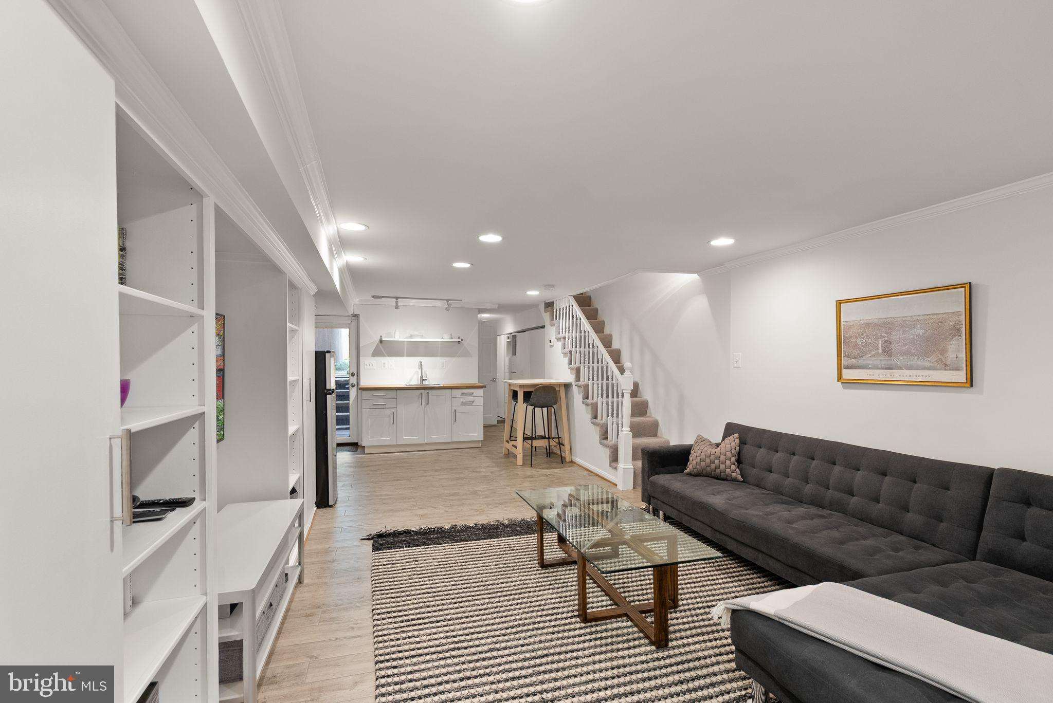 116 5th St SE