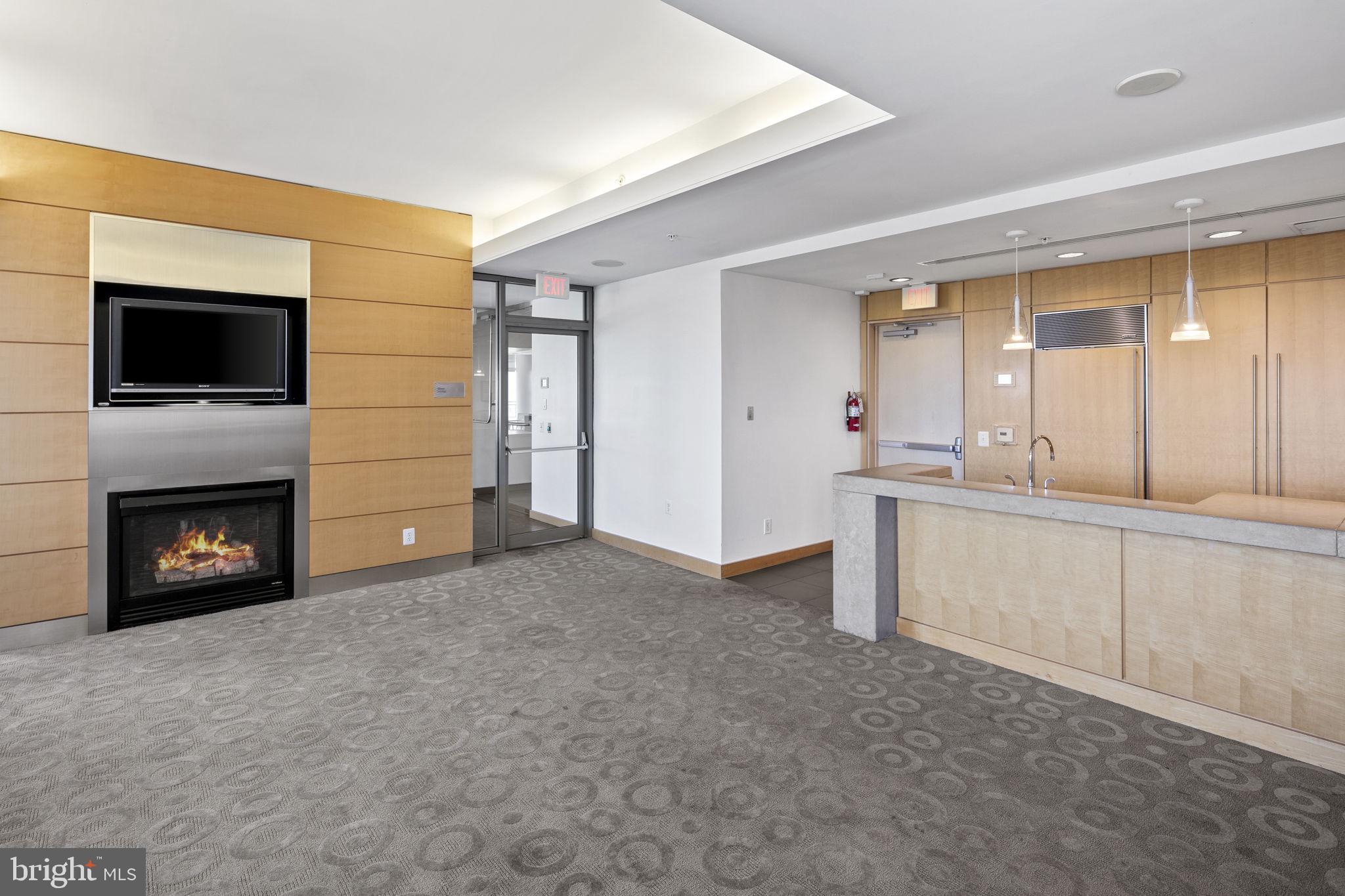 1512 N Scott STREET Unit: TH-4