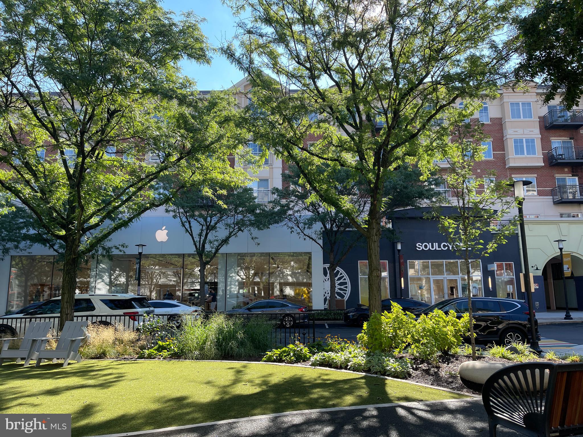1512 N Scott STREET Unit: TH-4