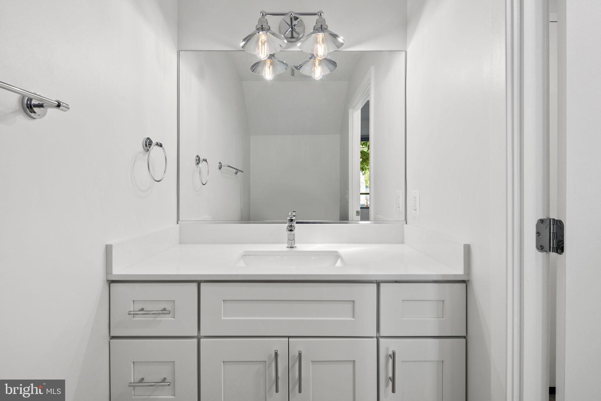 1512 N Scott STREET Unit: TH-4
