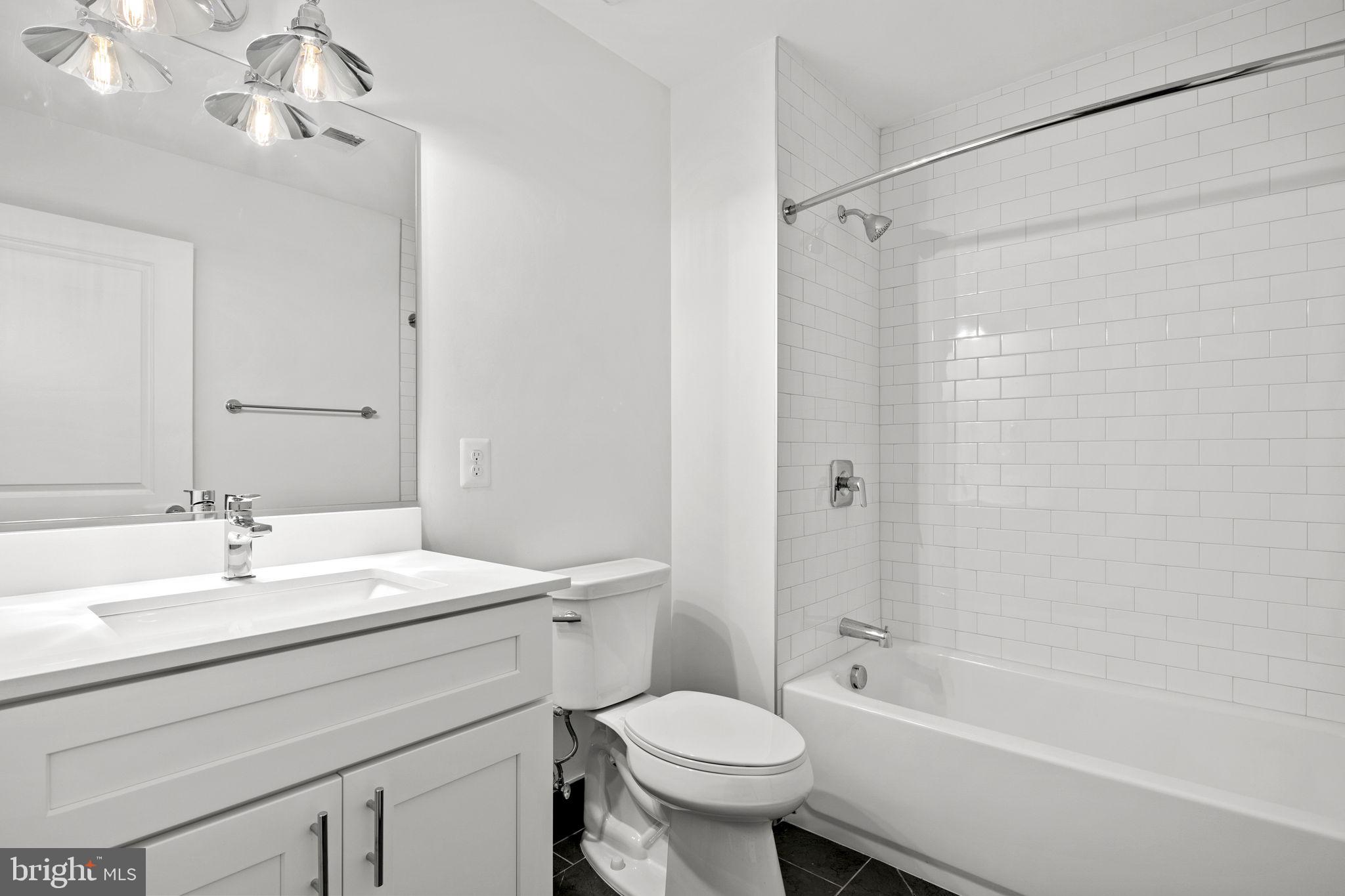 1512 N Scott STREET Unit: TH-4