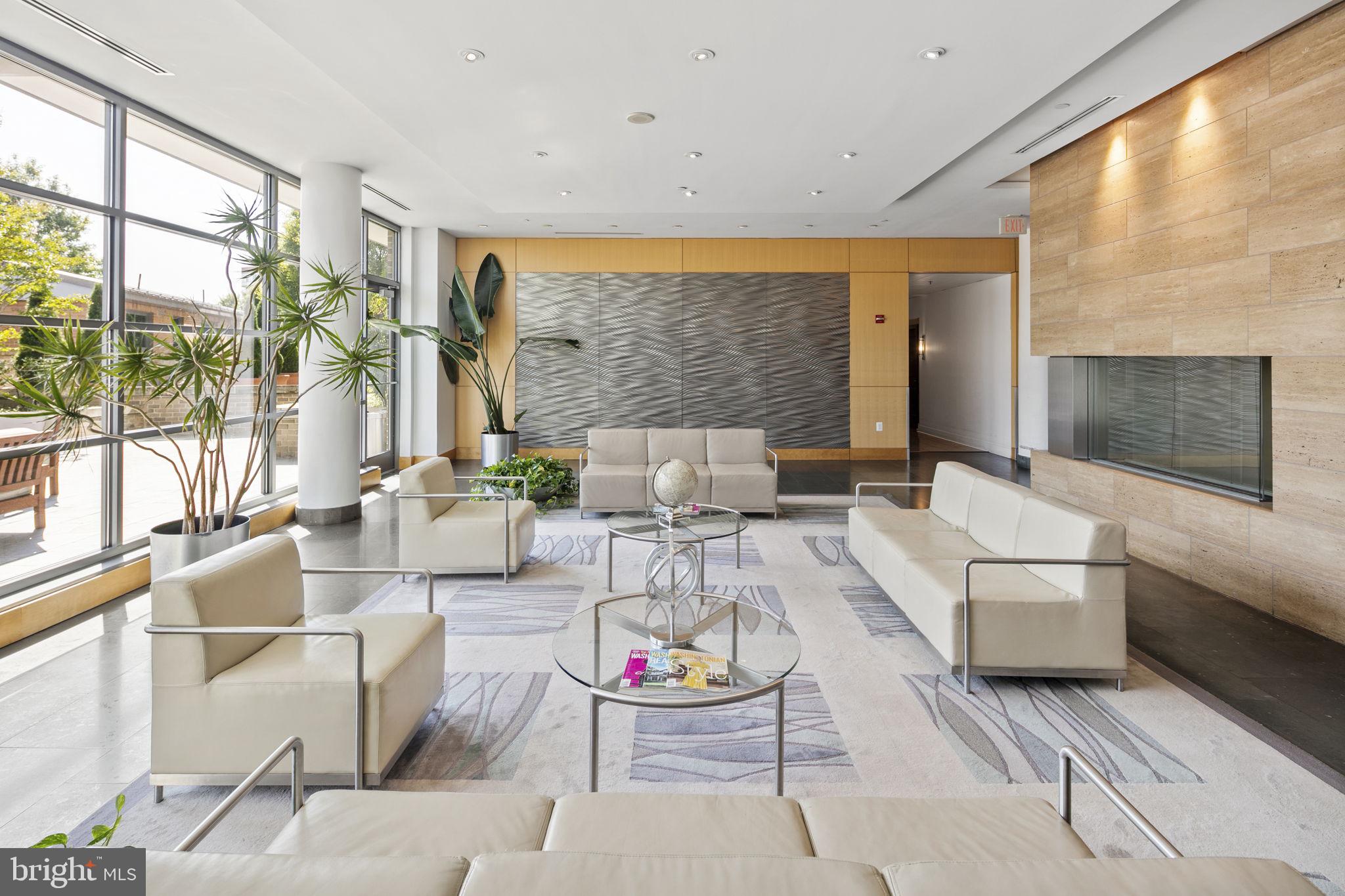 1512 N Scott STREET Unit: TH-4