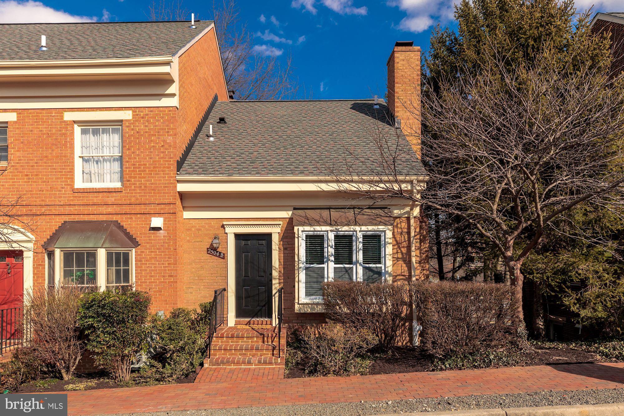 2504 Fairfax Dr #B