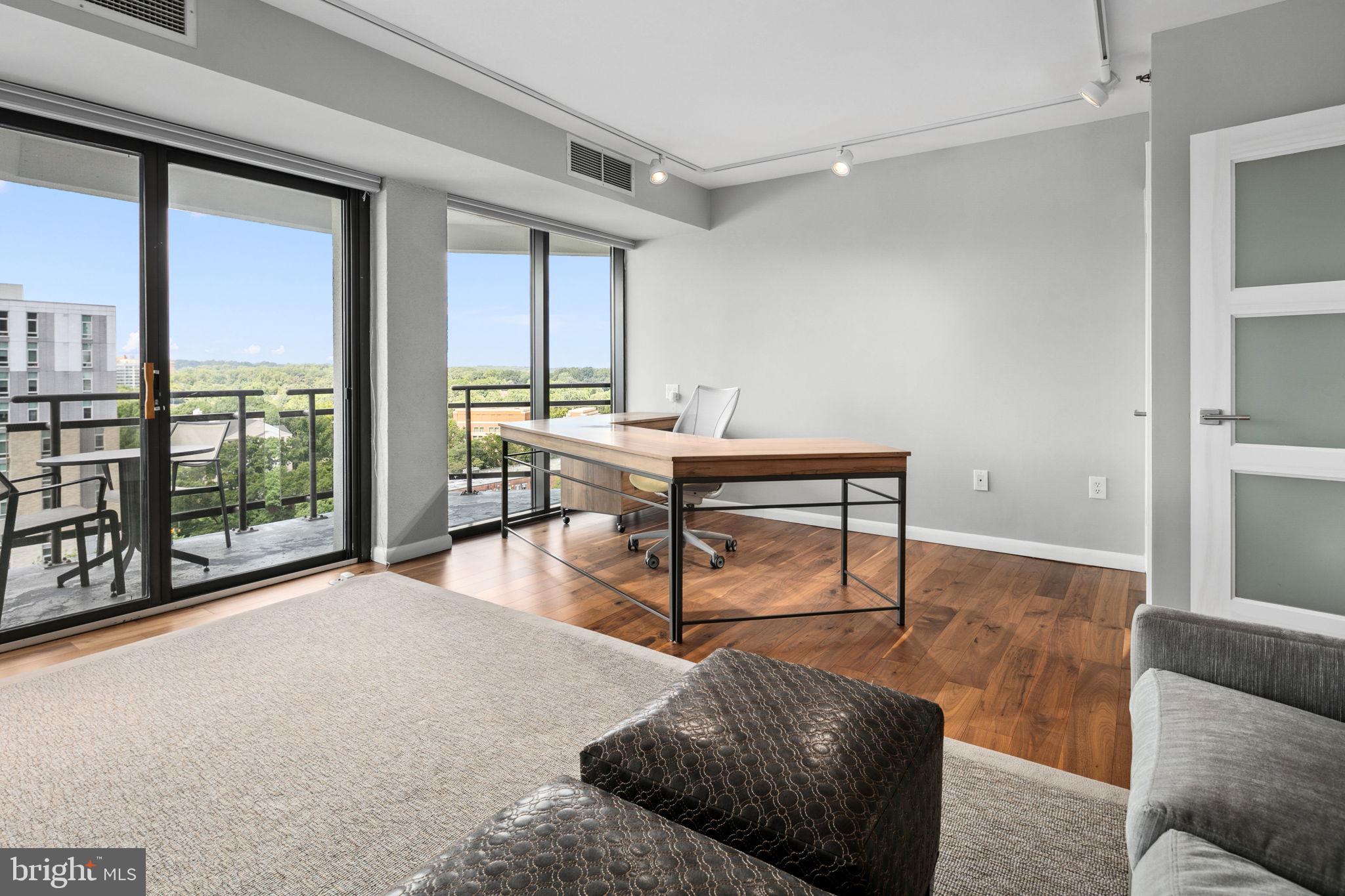 1530 Key Blvd #1112/1115