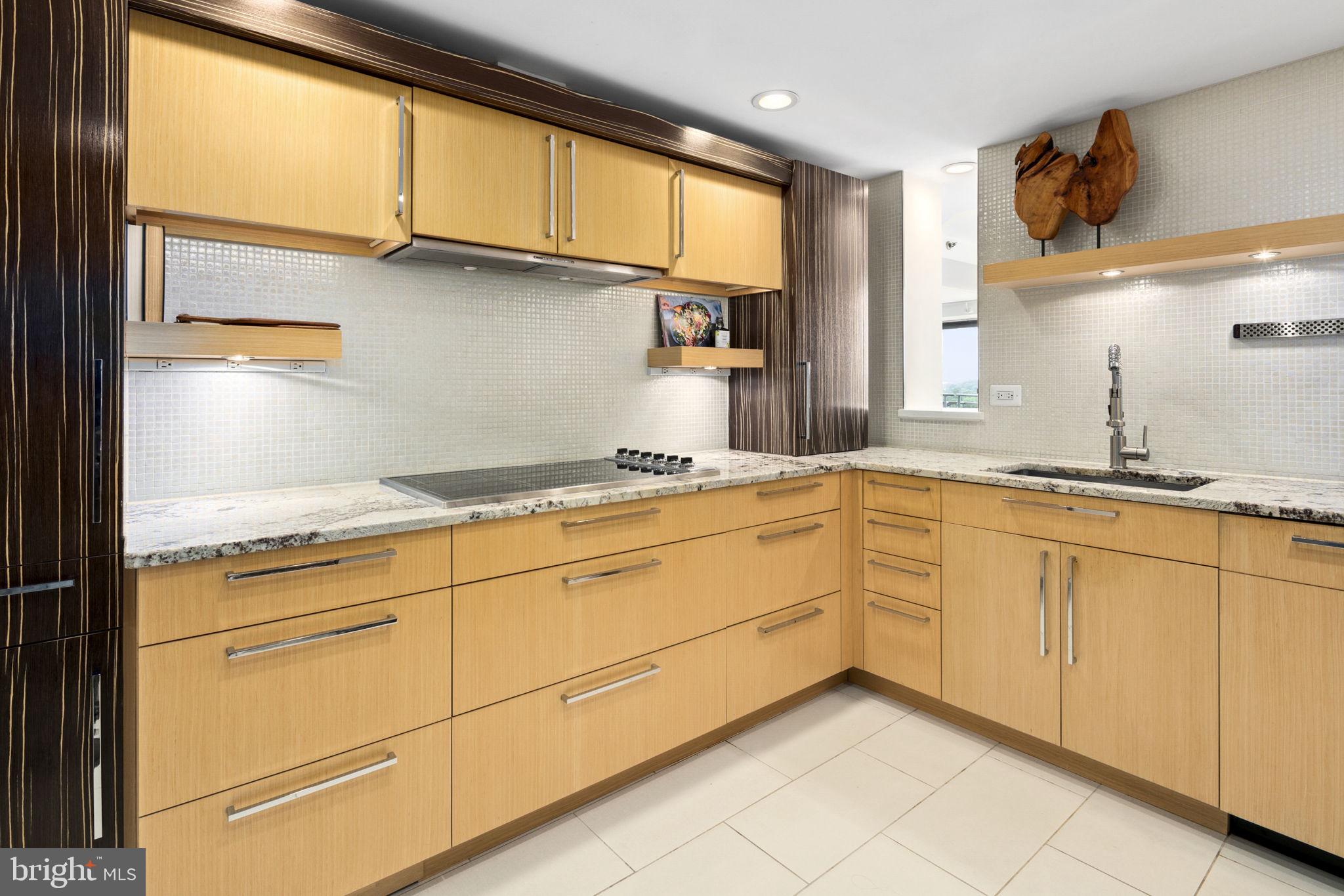 1530 Key Blvd #1112/1115