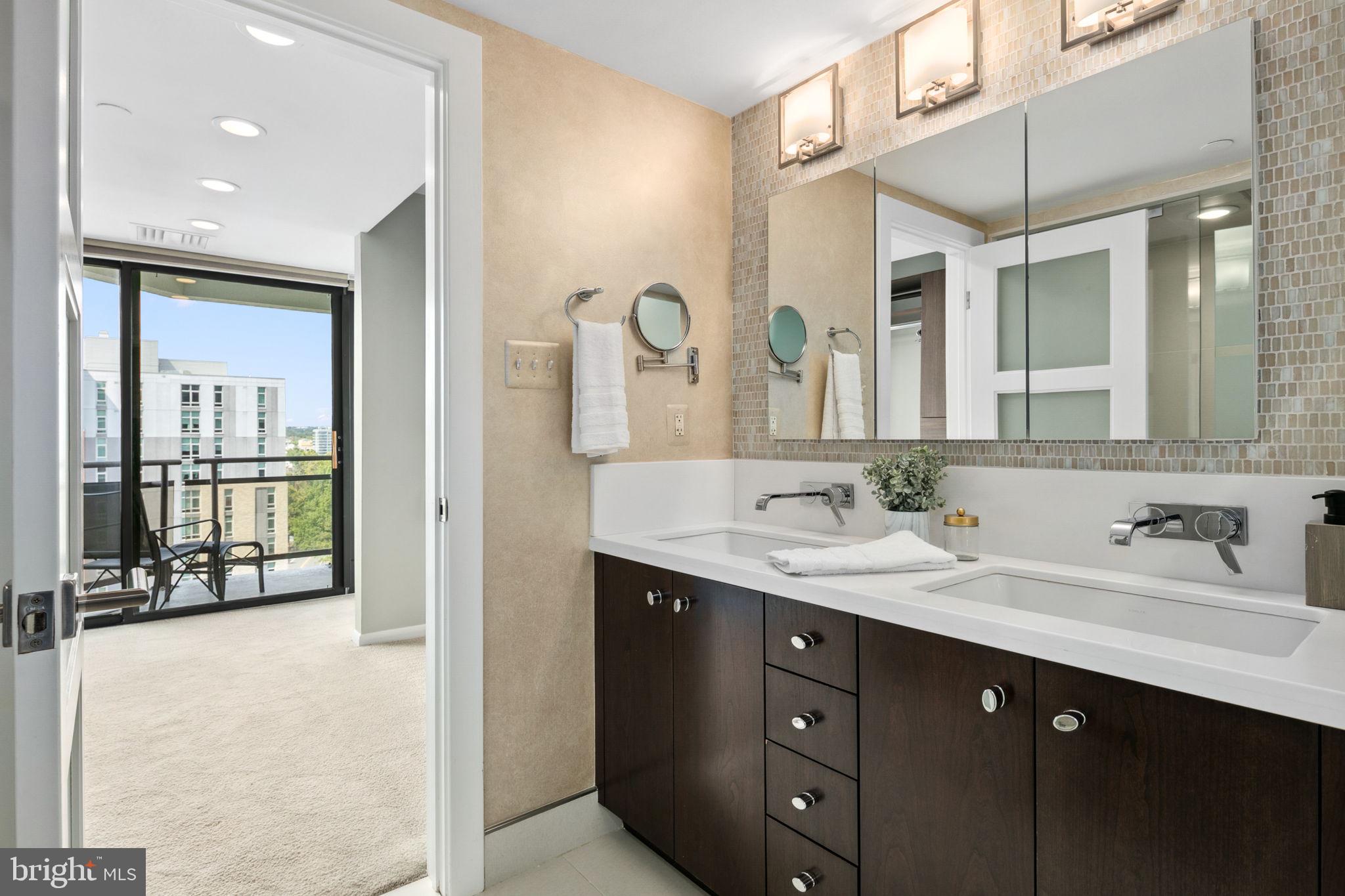 1530 Key Blvd #1112/1115