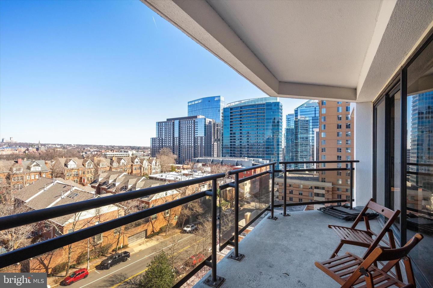 1530 Key Blvd #728