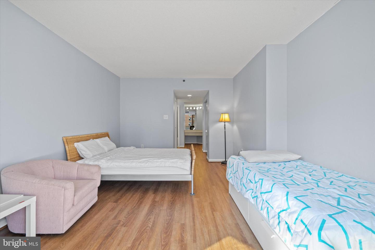 1530 Key Blvd #728