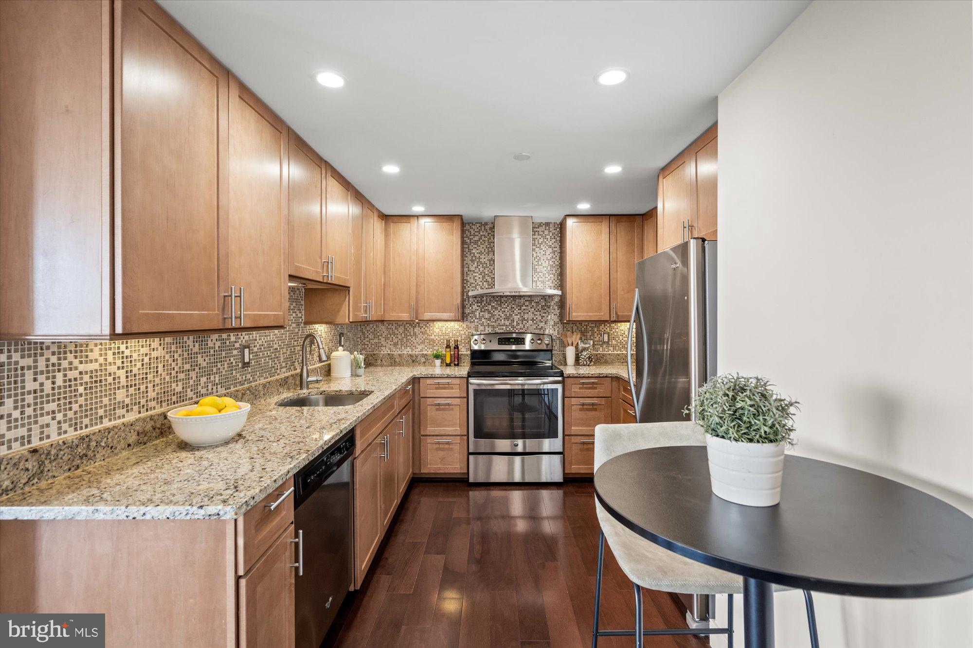 1530 KEY BOULEVARD 816