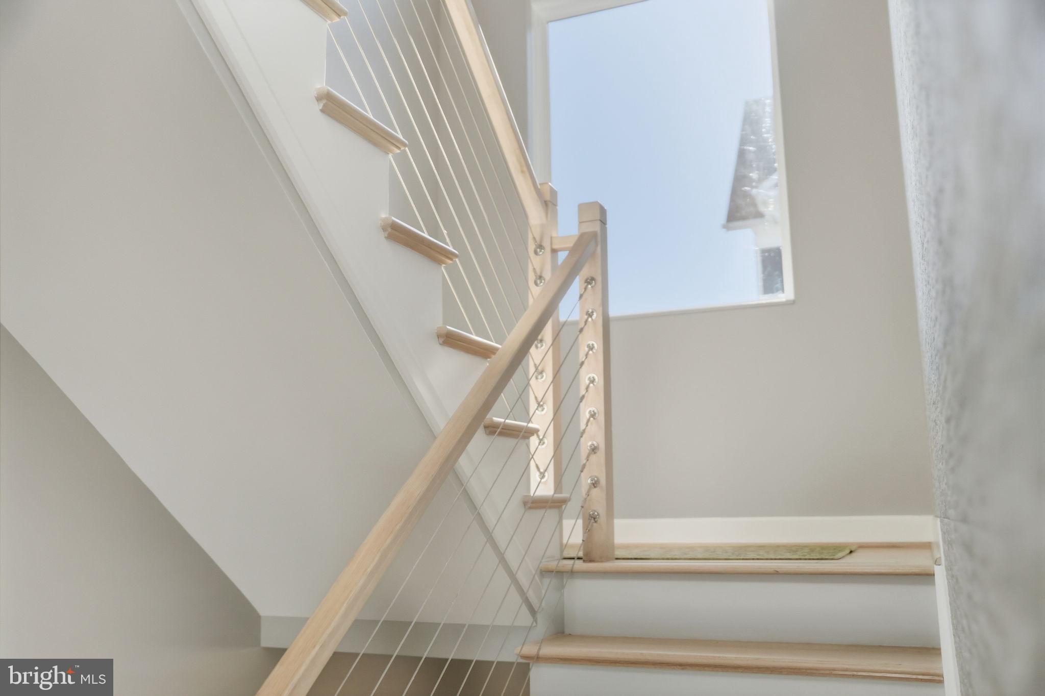 1404 N HERNDON STREET