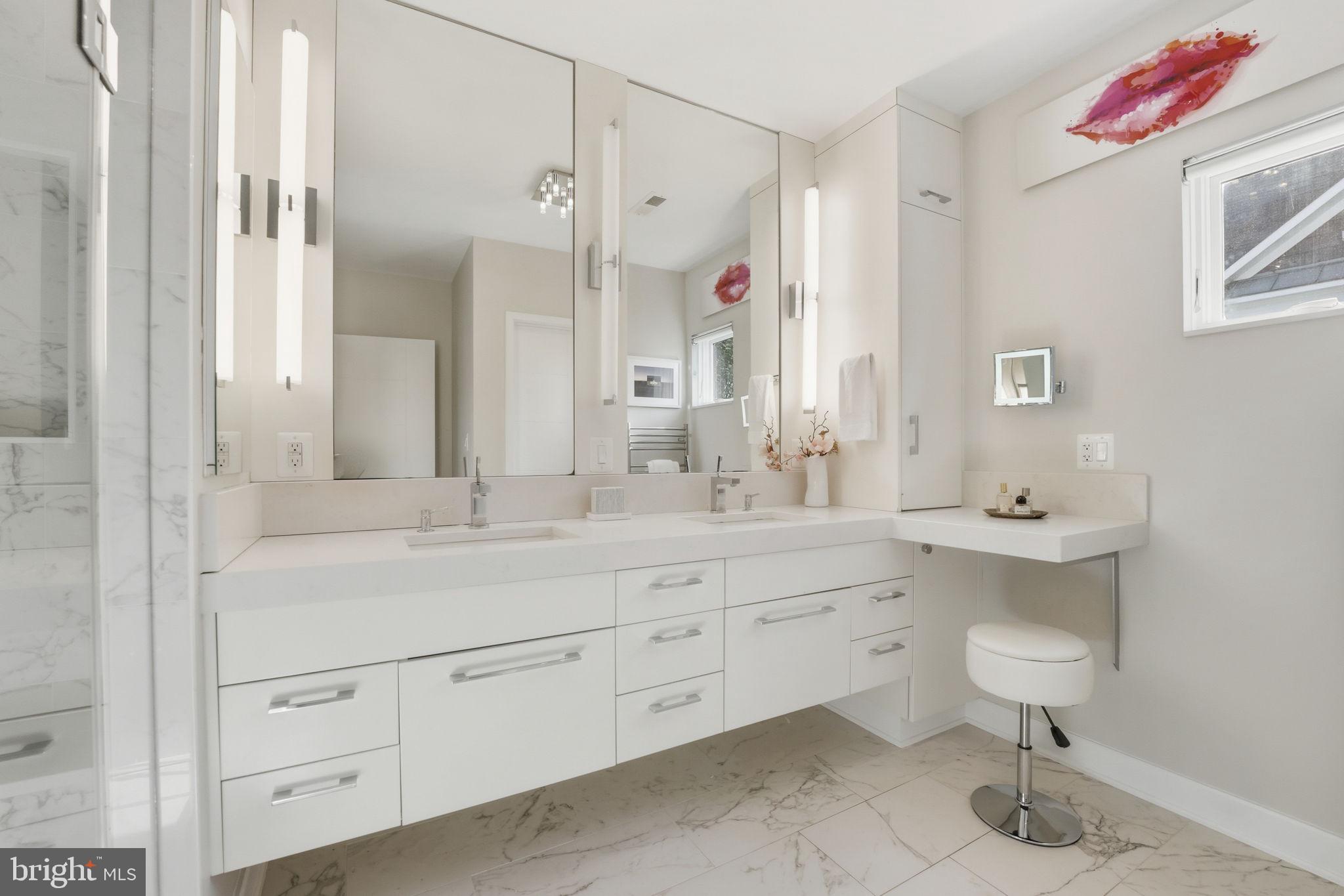 1404 N HERNDON STREET