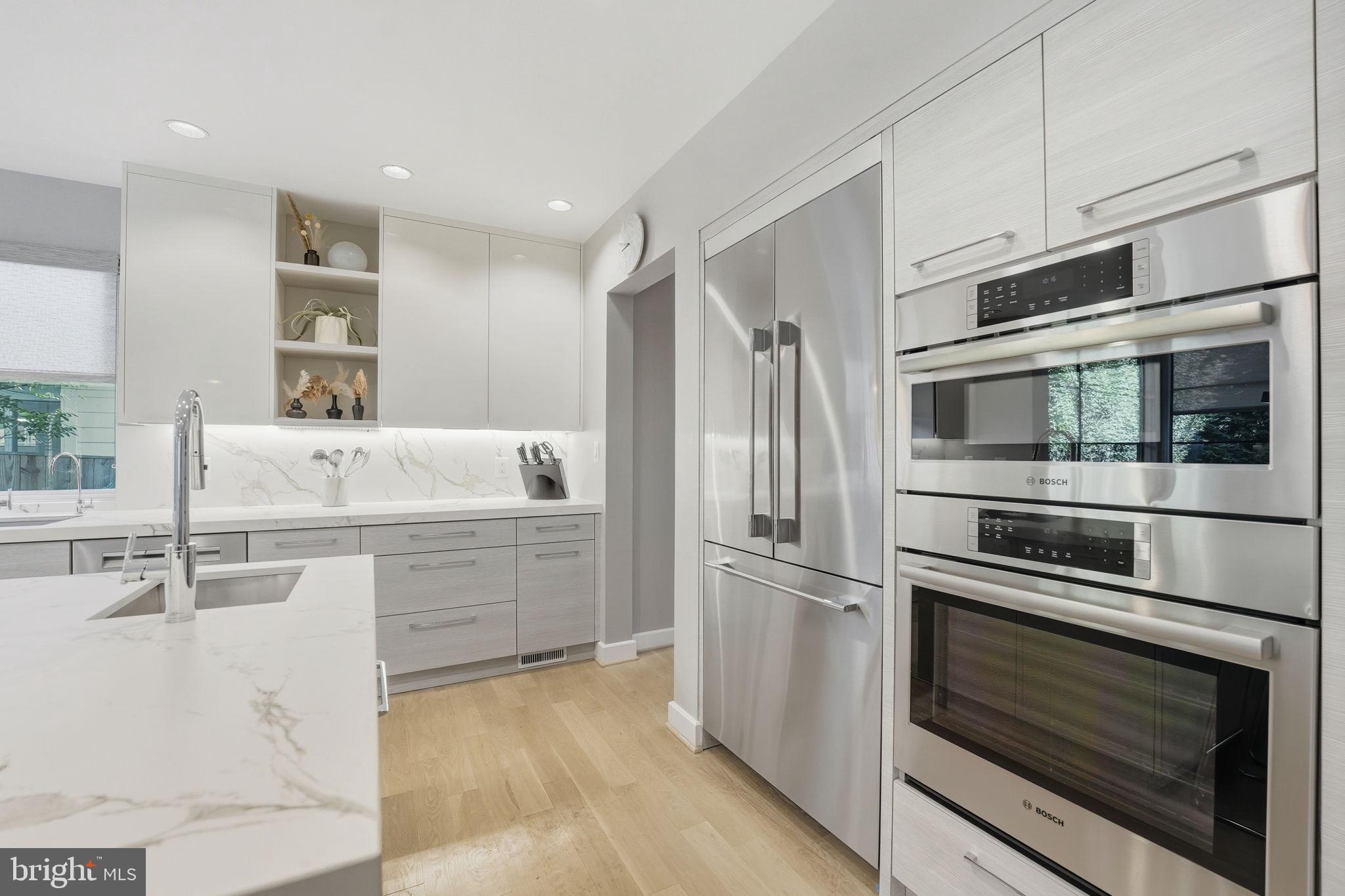 1404 N HERNDON STREET