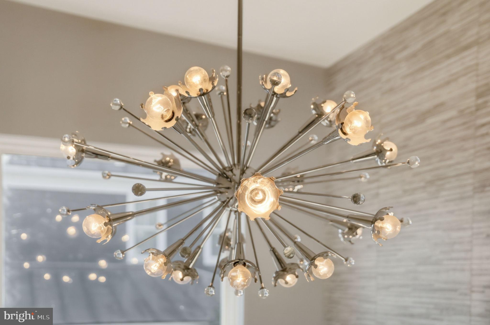 1404 N HERNDON STREET